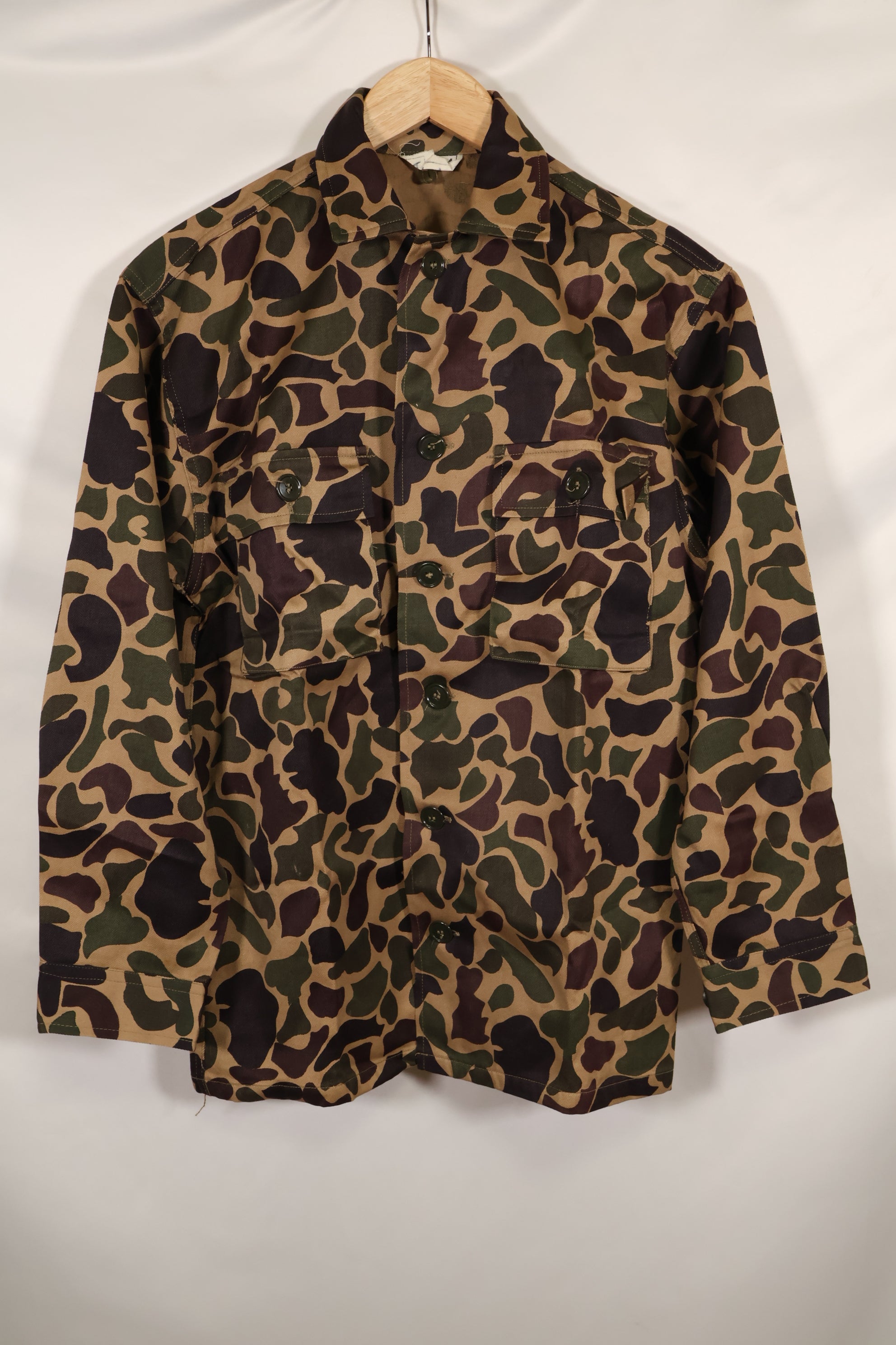 Early 1960s Deadstock A-M CIDG Beogum Camouflage Asian Cut Shirt
