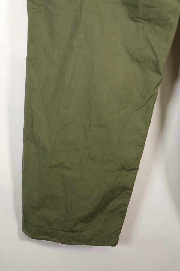 Estimated 1965 contract L-S 2nd Model Jungle Fatigue pants, good condition, used.