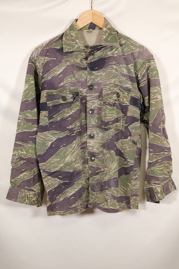 Mid-1960s, estimated A-XL Silver Tiger Tiger stripe shirt, faded, used.