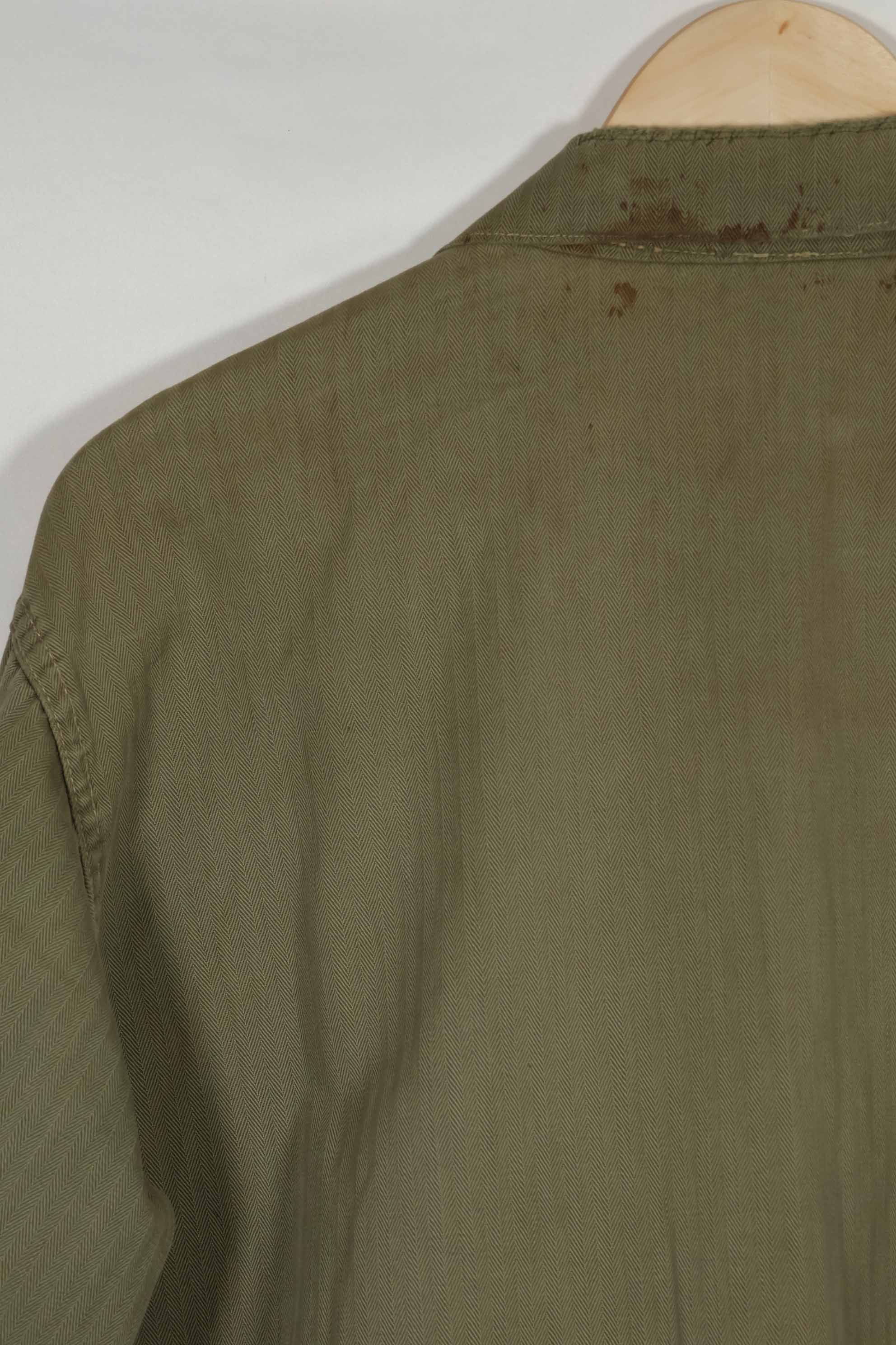 Real U.S. Marine Corps USMC P-44 HBT Utility Jacket, soiled, used.