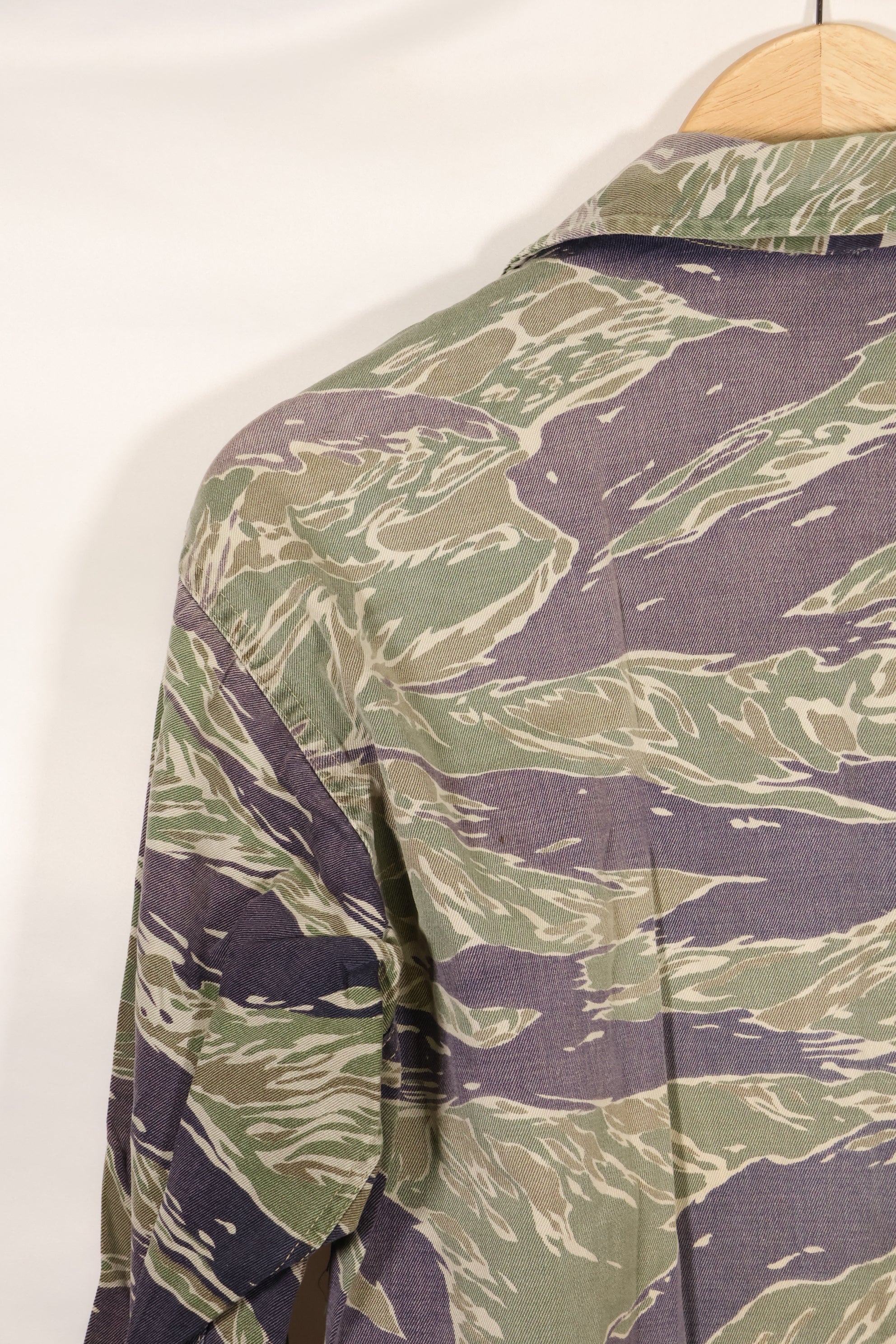 Mid-1960s, estimated A-XL Silver Tiger Tiger stripe shirt, faded, used.