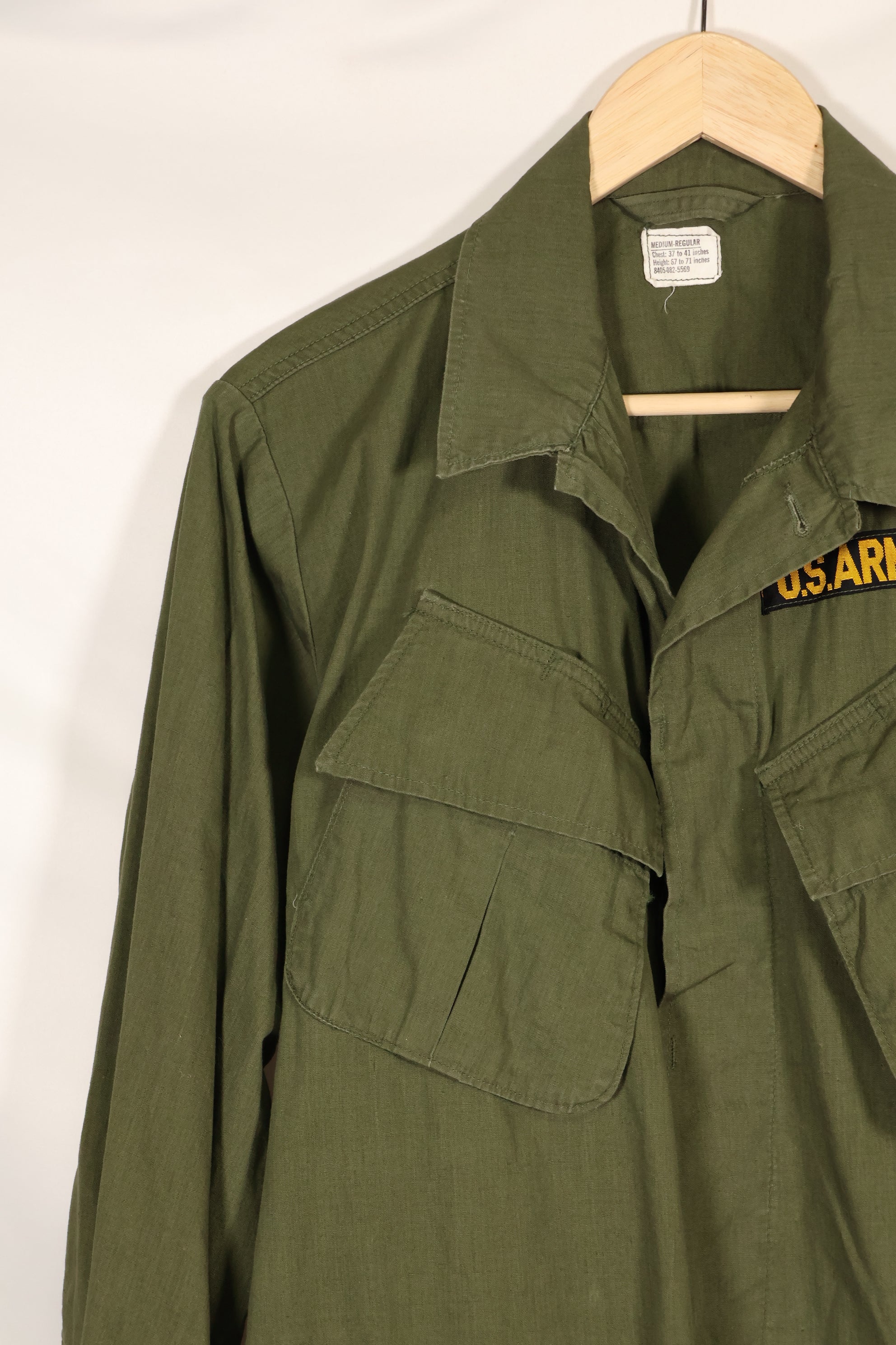 1967 Contract M-R 3rd Model Jungle Fatigue Jacket with patches, good condition, used.