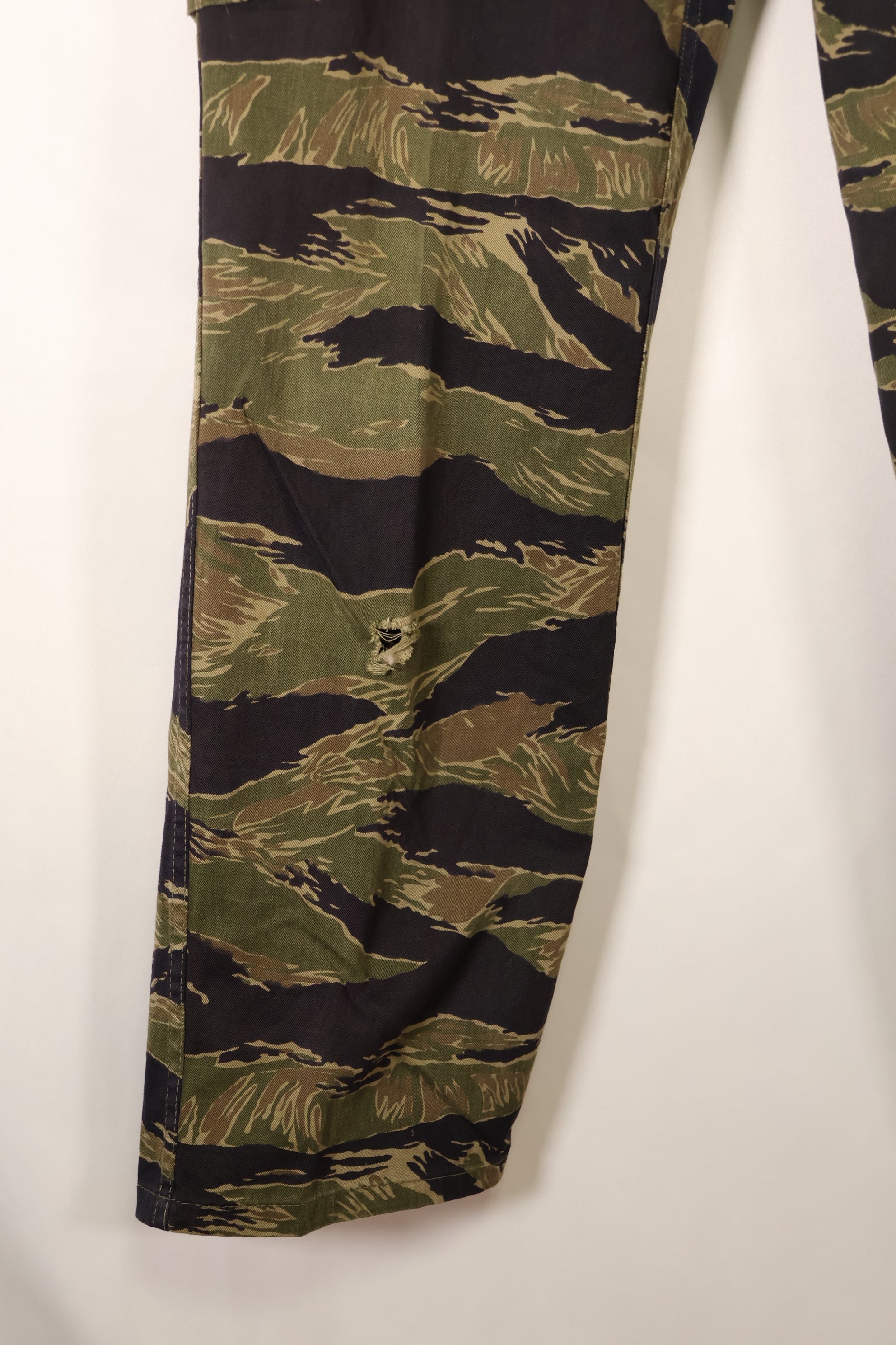 Mid-1960s, US-M, Made in Okinawa, Okinawa Tiger Pattern, Tiger-Stripe Pants, US Cut, Used