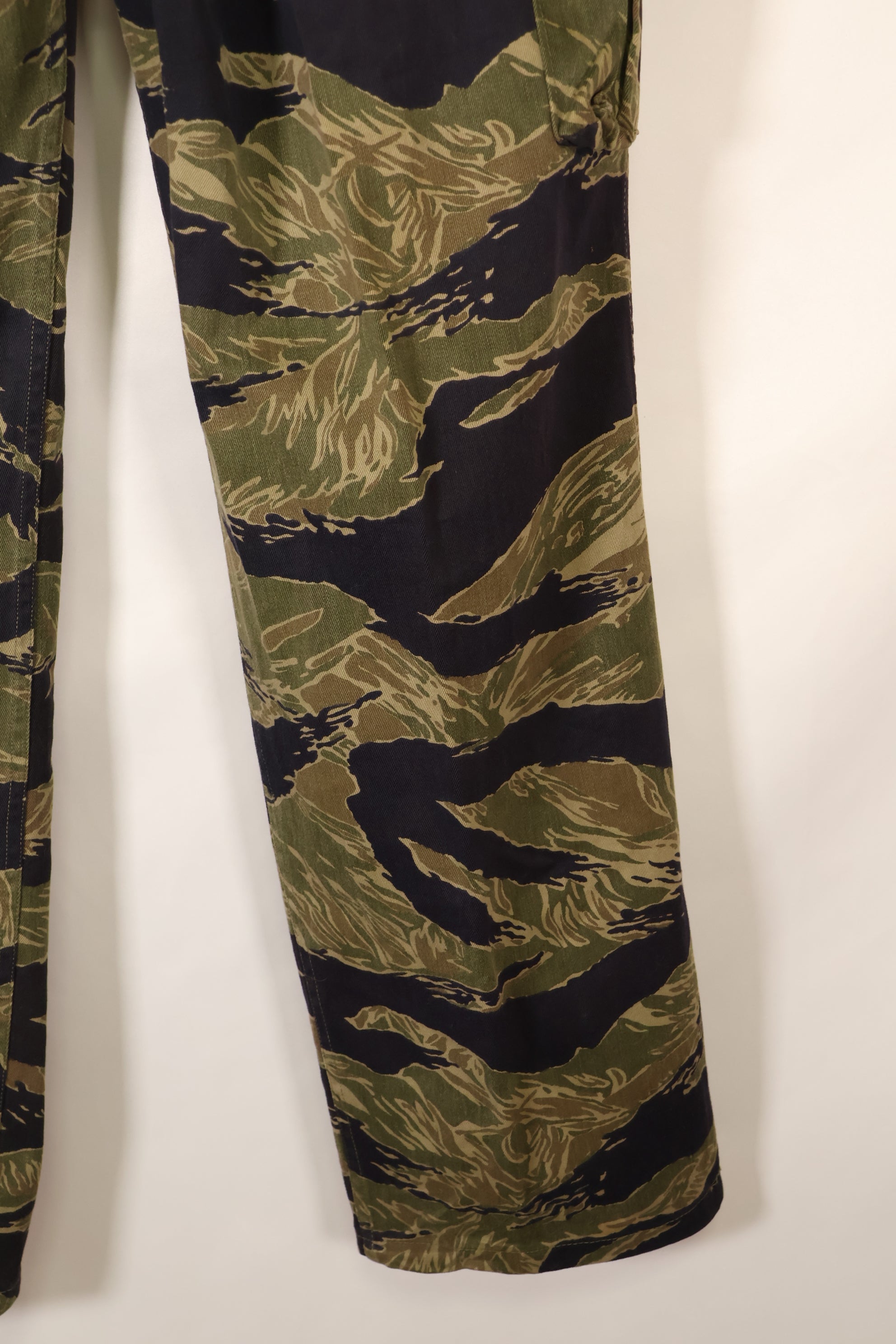 Mid-1960s, US-M, Made in Okinawa, Okinawa Tiger Pattern, Tiger-Stripe Pants, US Cut, Used