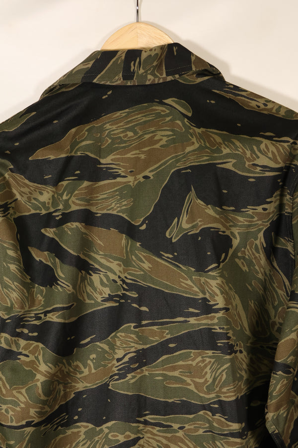 Circa 1965, Deadstock, Silver Tiger Pattern, Sizes A–L, Asian Fit Shirt