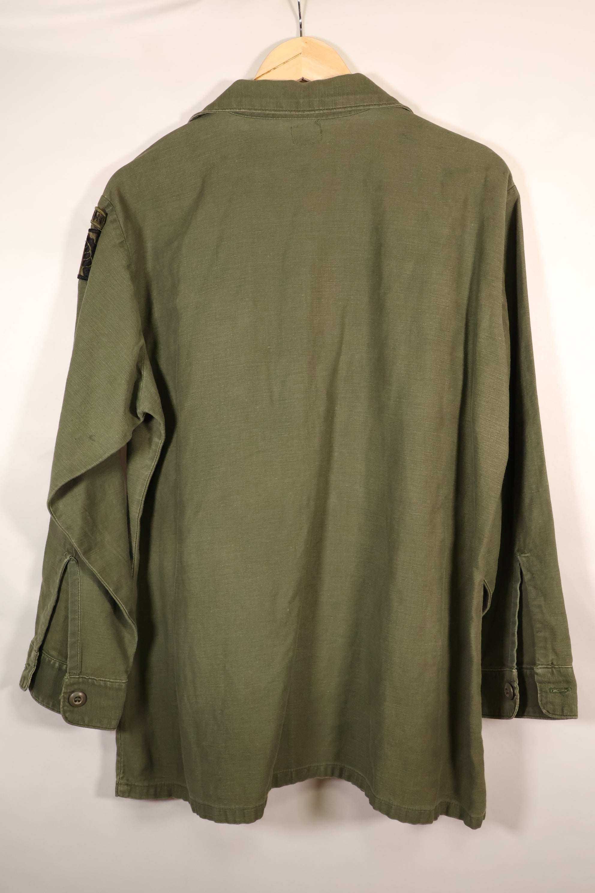 1975 Contract, 16 1/2 x 32, OG-107, Utility Shirt, With Added Patch, Used