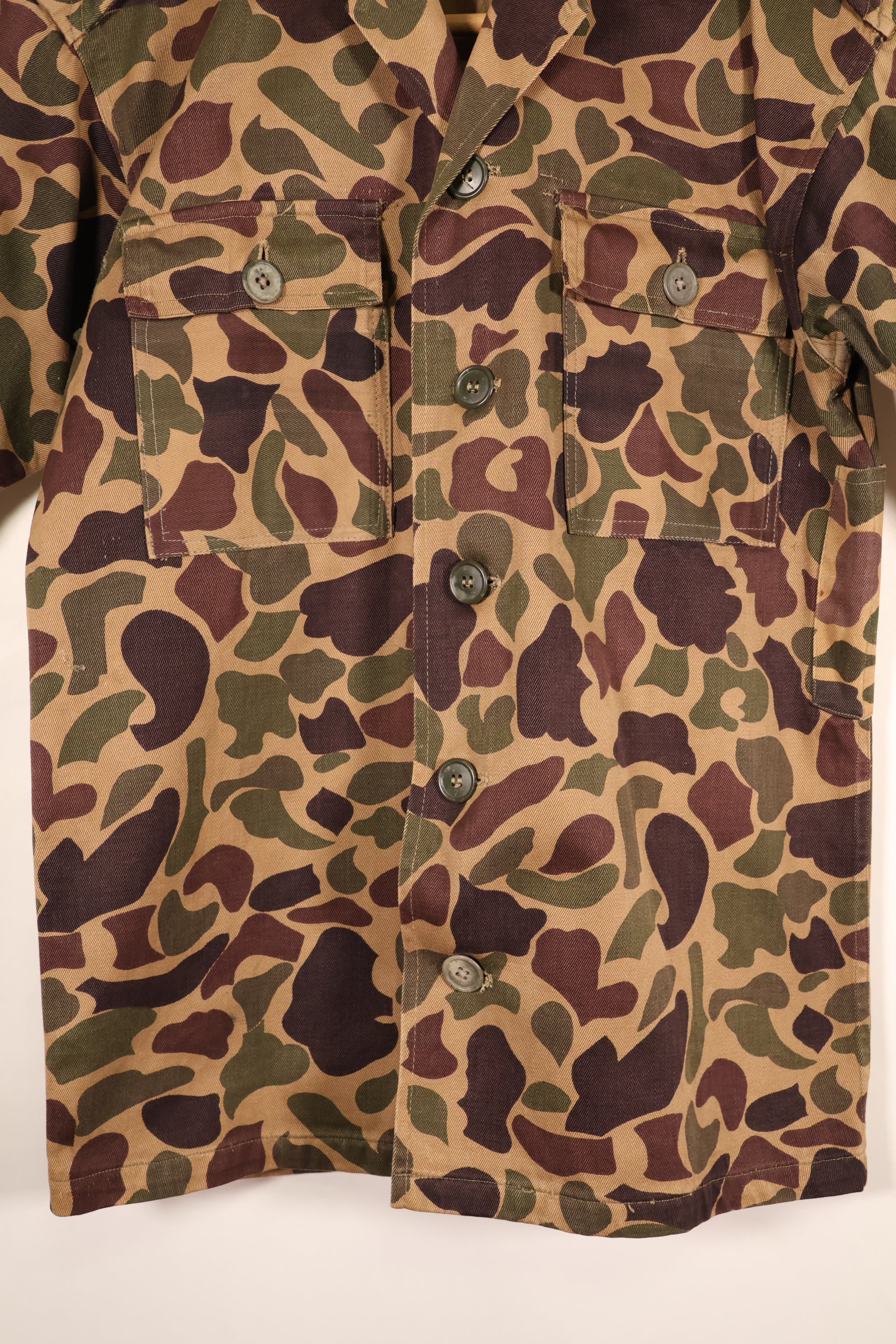 Early 1960s, Asian-style cut, CIDG, Beogam camouflage, locally made frogskin camouflage, used