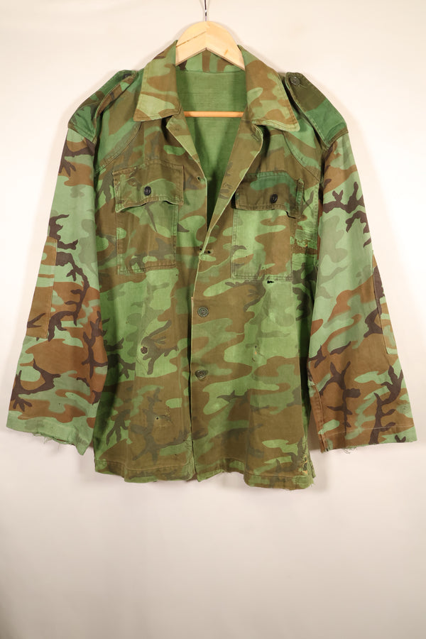 Early 1970s, Large Size, ARVN, South Vietnamese Airborne Division, Leaf Camouflage Shirt, Repaired, Used