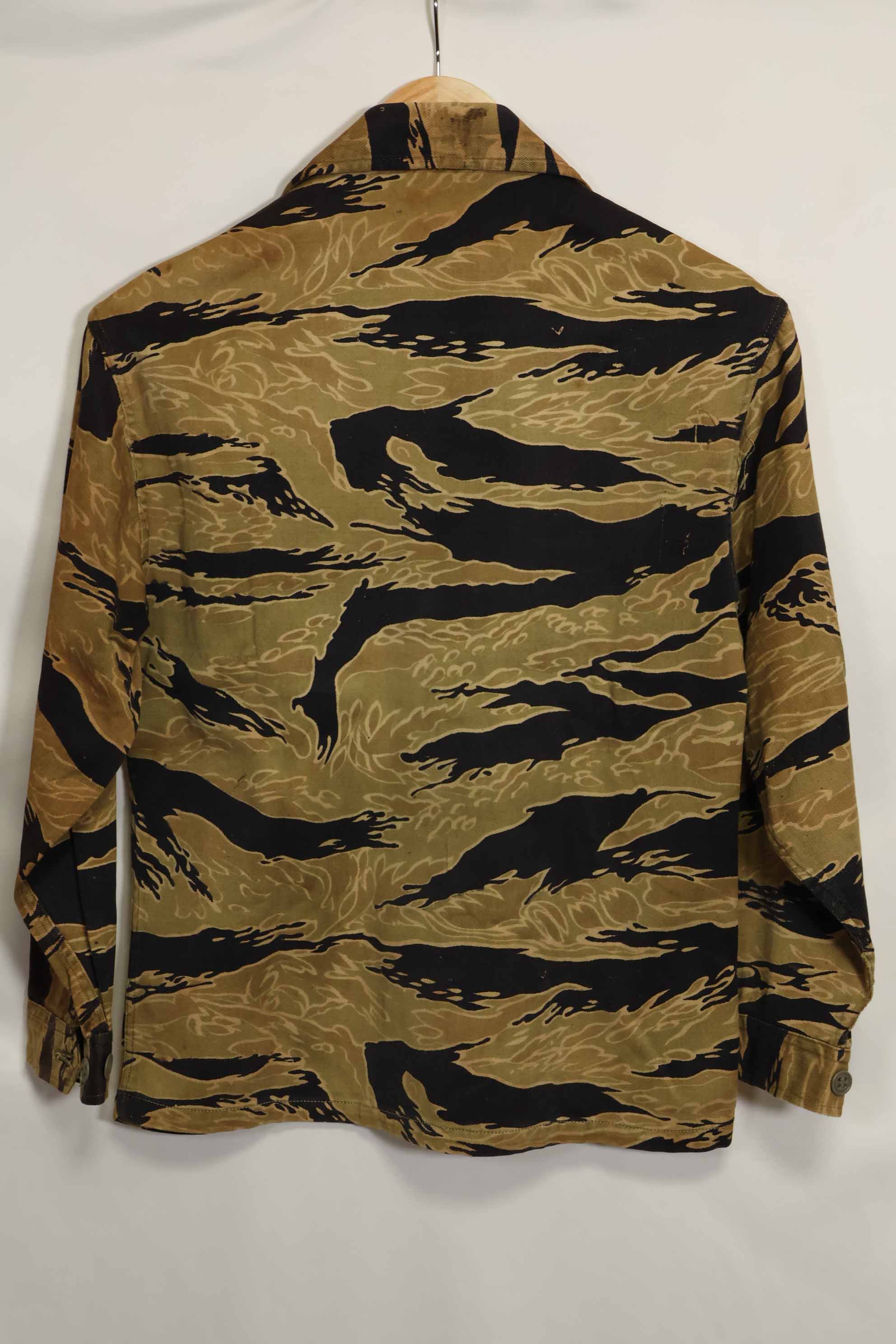 1960s Gold Tiger Tiger Stripe Shirt Asian Cut A-M Good Condition Used