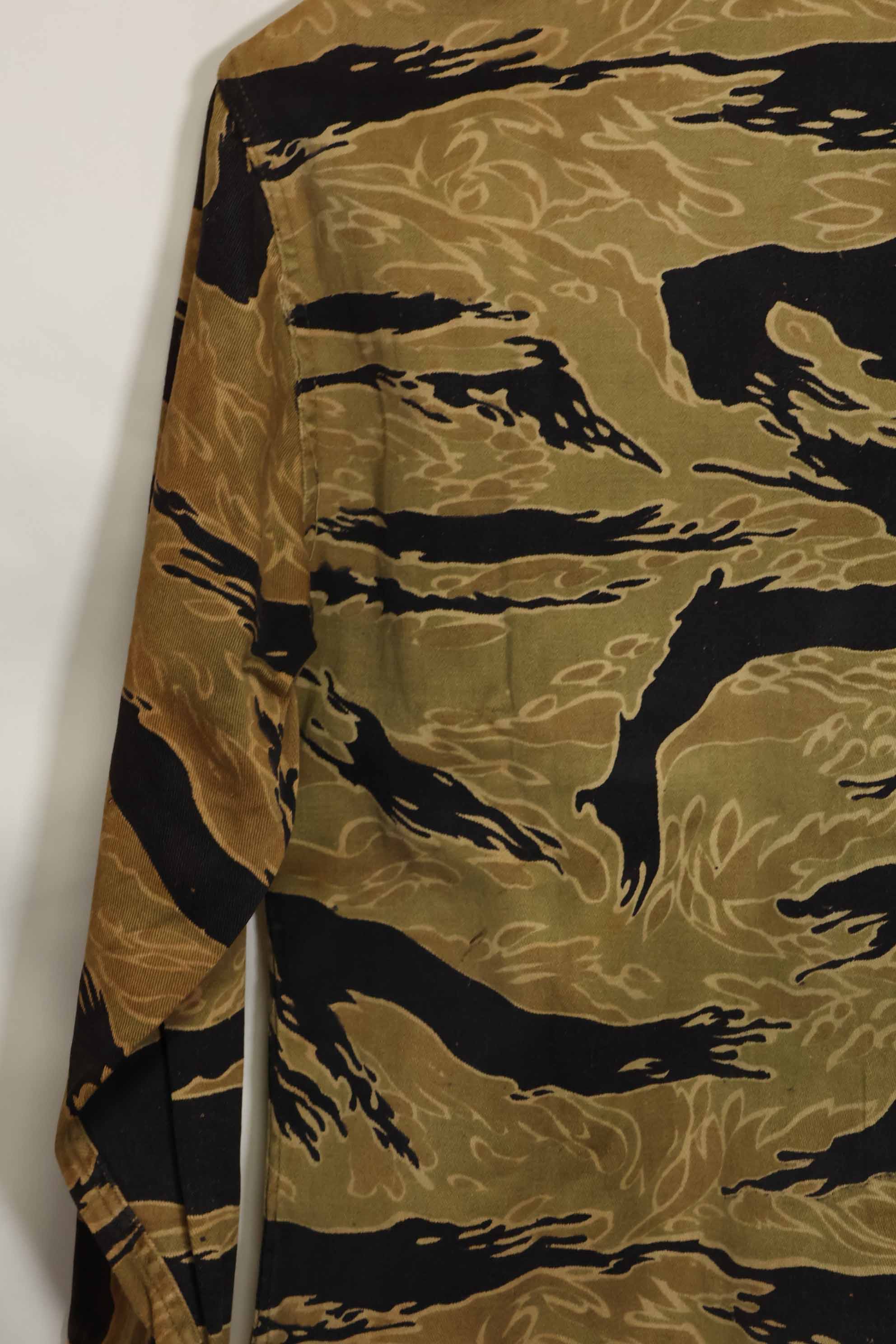 1960s Gold Tiger Tiger Stripe Shirt Asian Cut A-M Good Condition Used