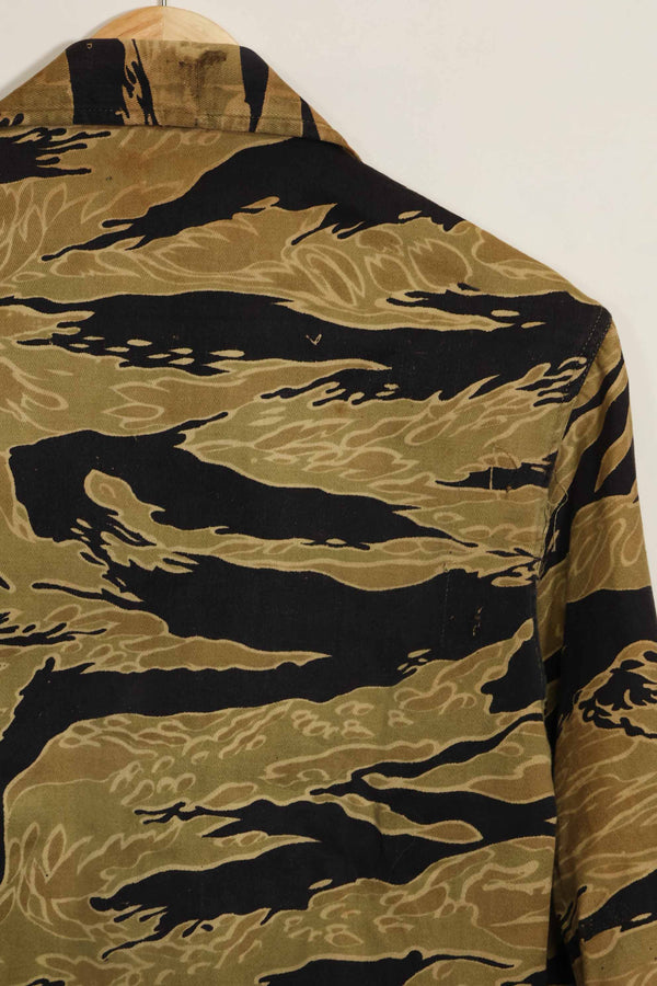 1960s Gold Tiger Tiger Stripe Shirt Asian Cut A-M Good Condition Used