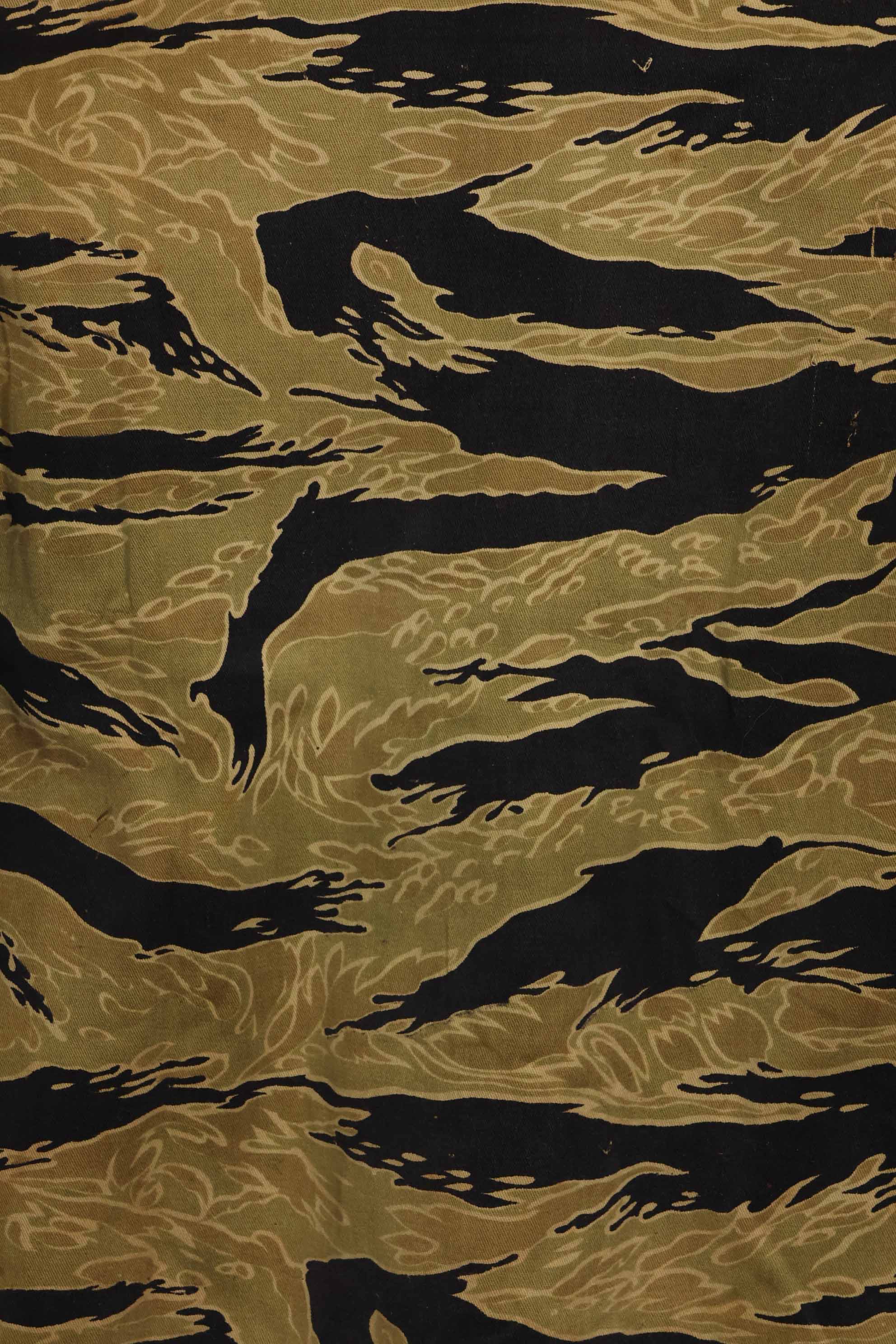 1960s Gold Tiger Tiger Stripe Shirt Asian Cut A-M Good Condition Used