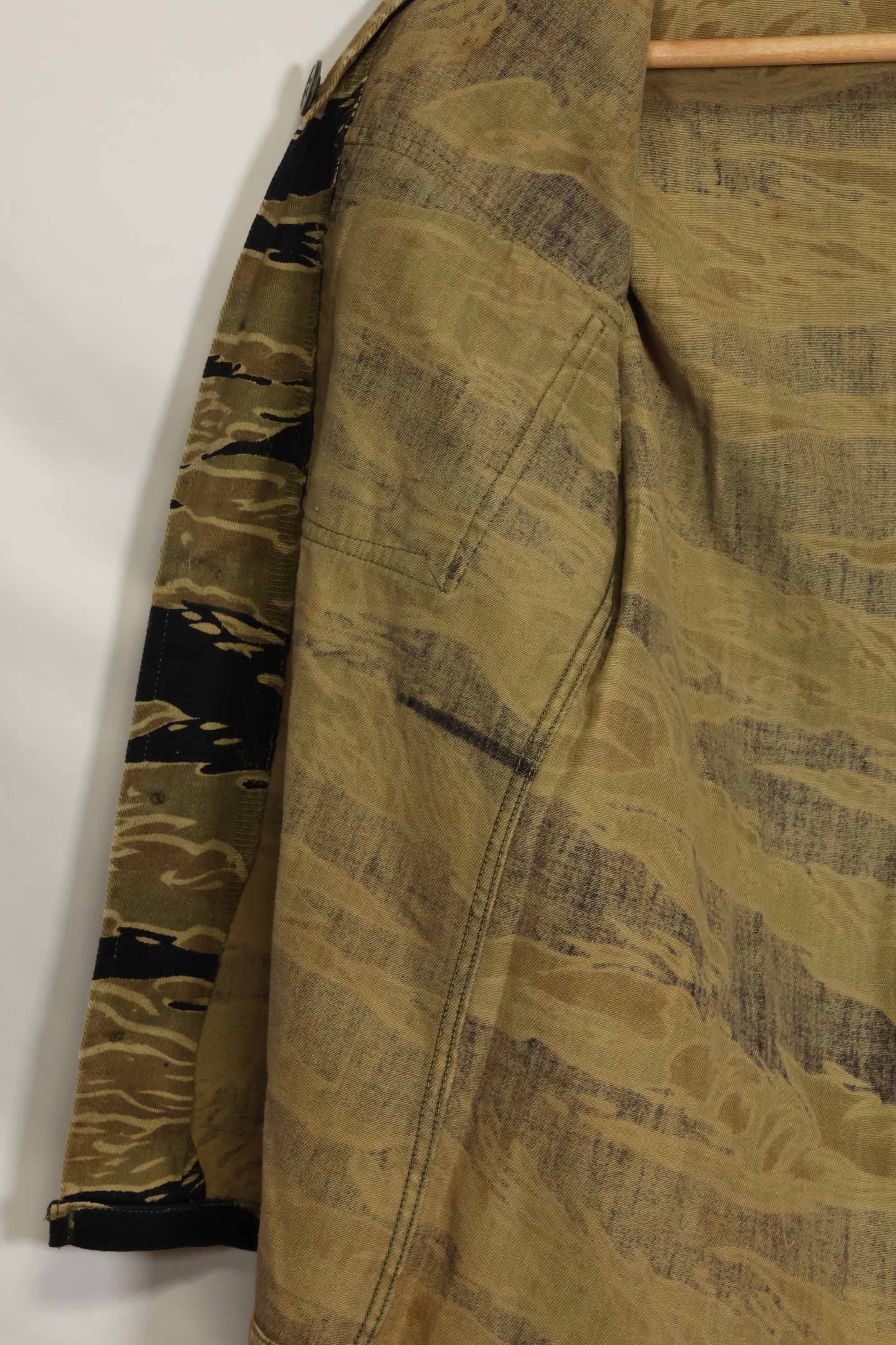 1960s Gold Tiger Tiger Stripe Shirt Asian Cut A-M Good Condition Used
