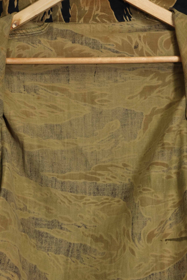 1960s Gold Tiger Tiger Stripe Shirt Asian Cut A-M Good Condition Used