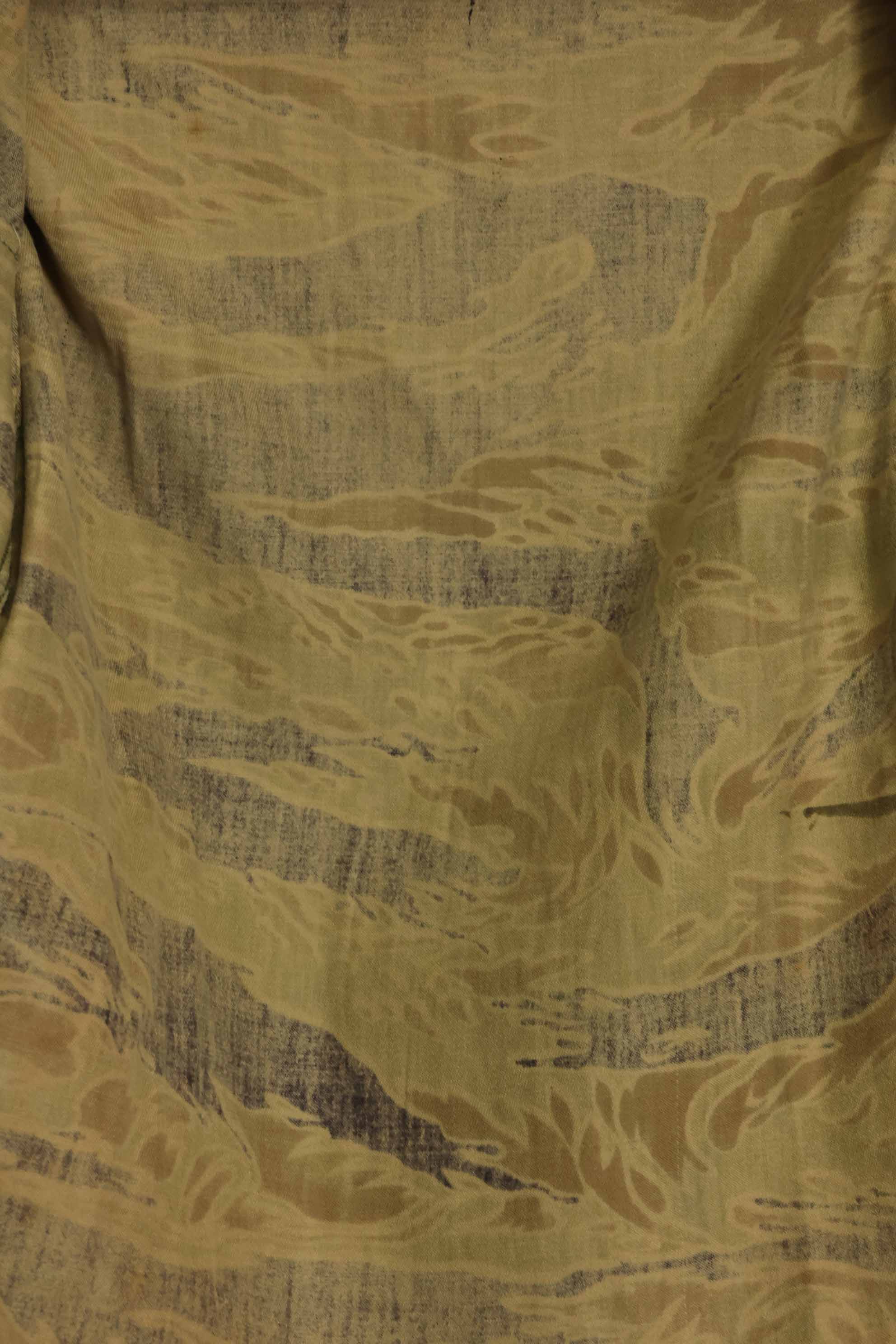 1960s Gold Tiger Tiger Stripe Shirt Asian Cut A-M Good Condition Used