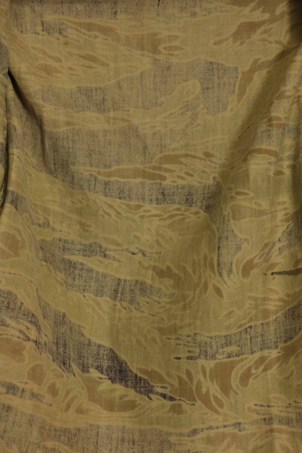 1960s Gold Tiger Tiger Stripe Shirt Asian Cut A-M Good Condition Used