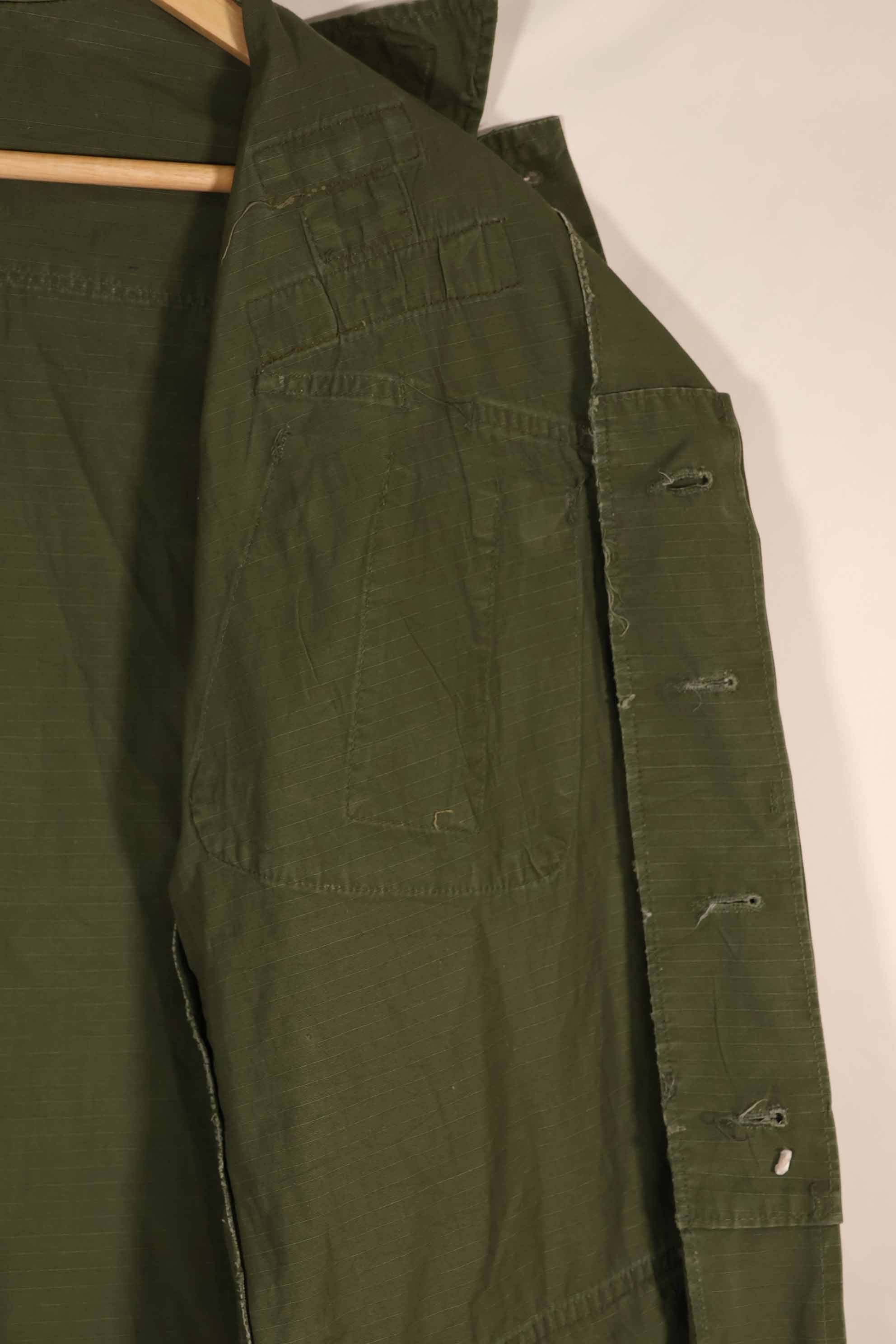 Real 1970 4th Model Jungle Fatigue Jacket M-R with insignia, used.