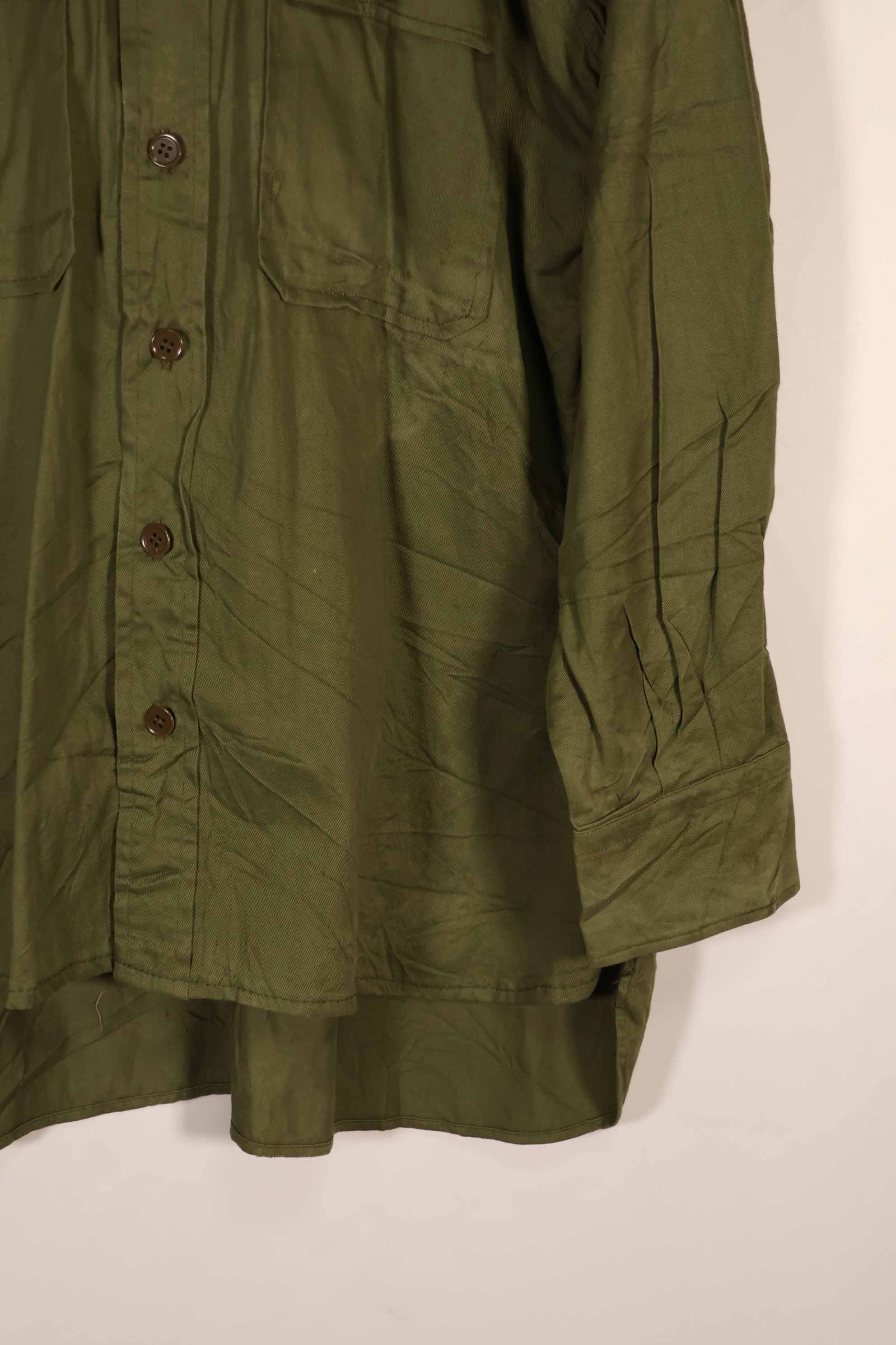 Real 1967 Australian Army Fatigue shirt, almost unused.