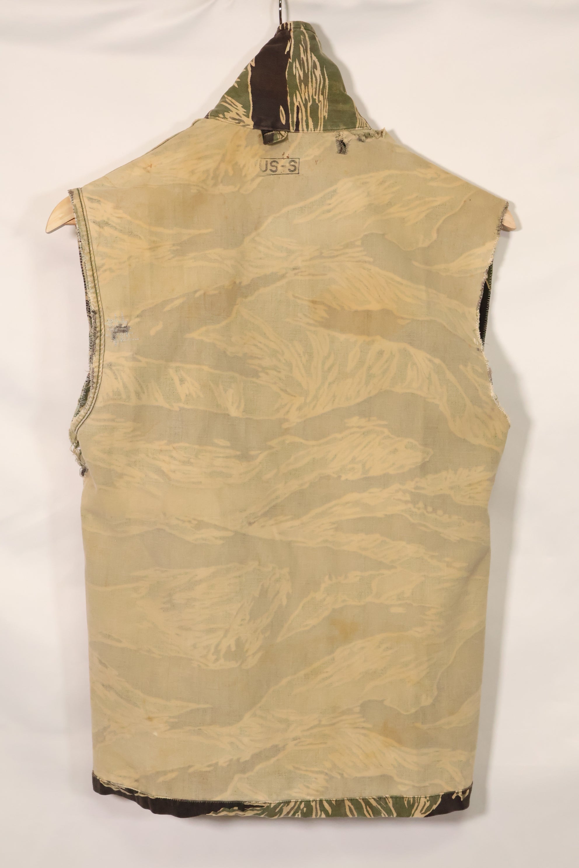 1960s US Cut Okinawa Tiger Tiger Stripe Shirt Modified Vest US-S Used