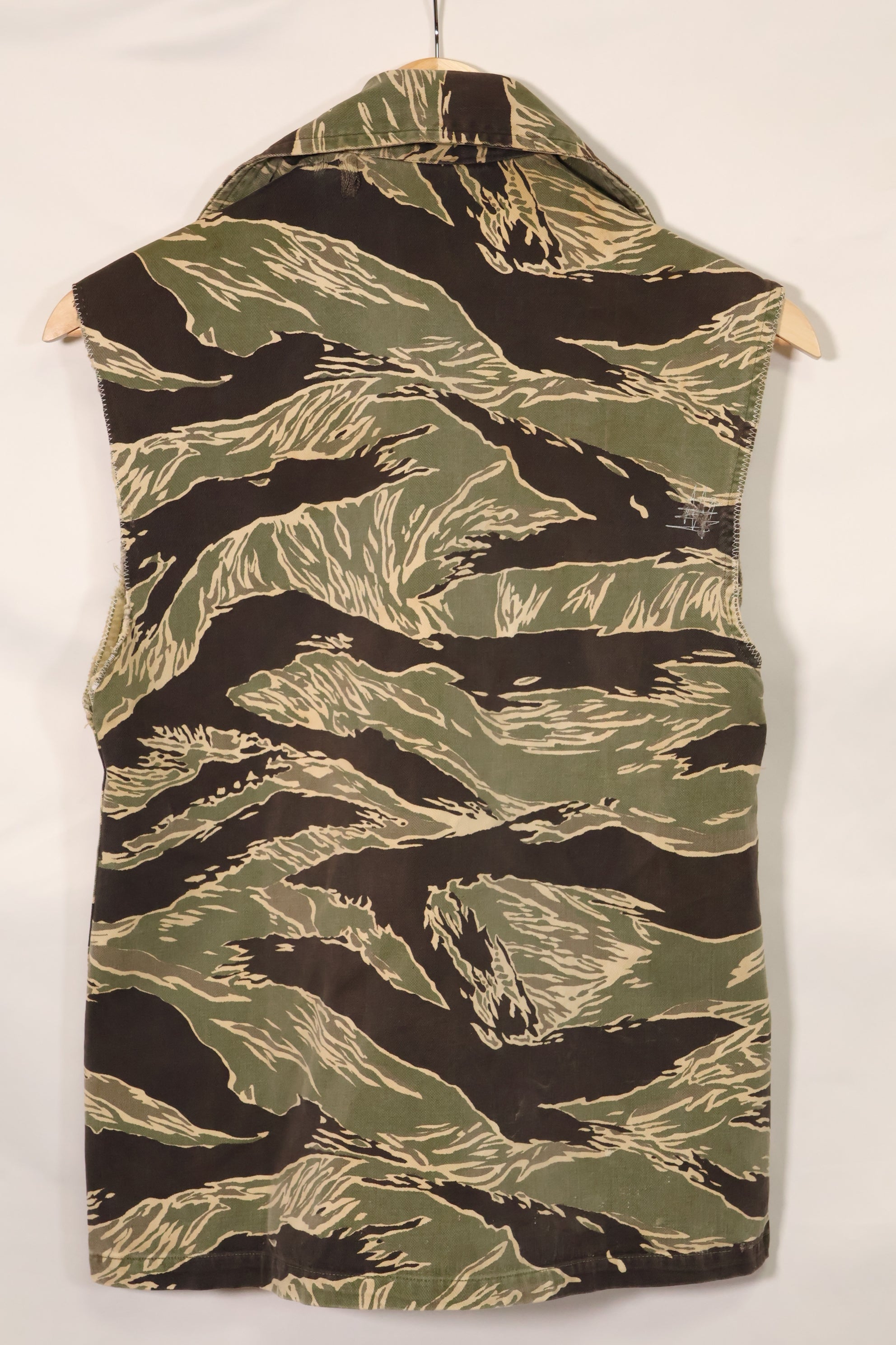 1960s US Cut Okinawa Tiger Tiger Stripe Shirt Modified Vest US-S Used