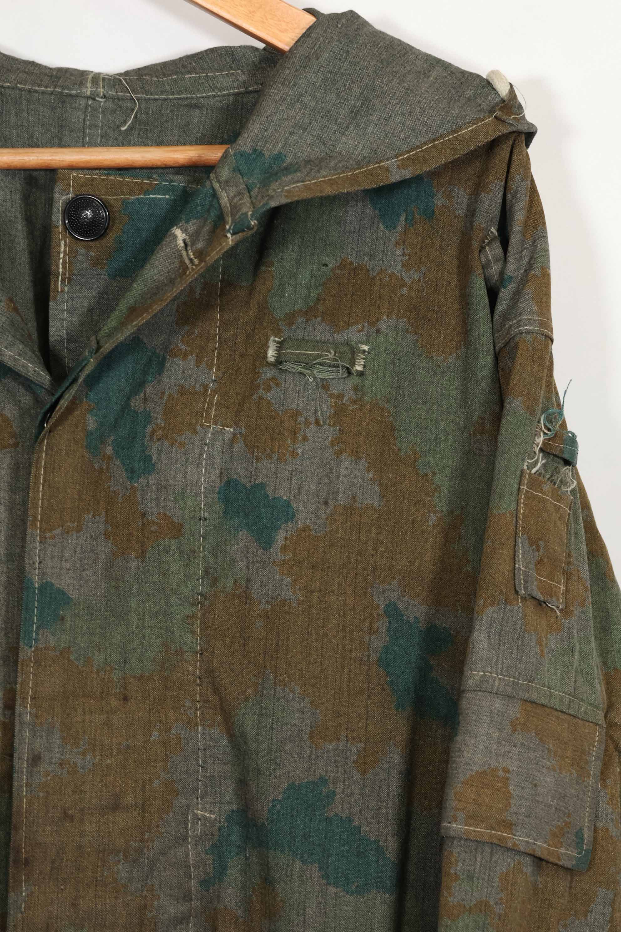 1962 East German Army NVA M58 Flächentarn sniper smock in Bluementarn camo, almost unused.