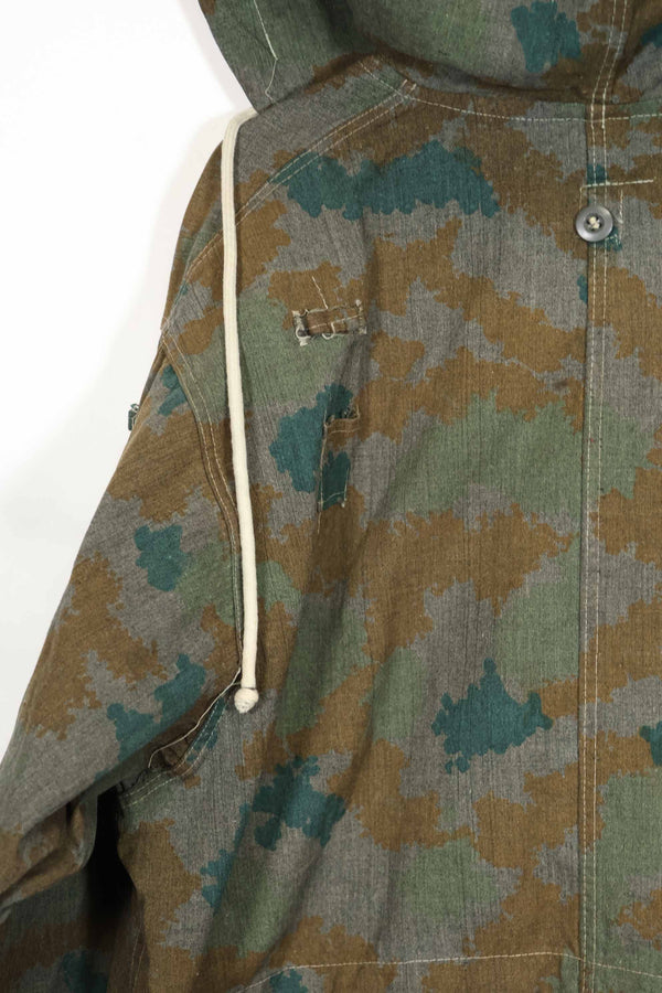 1962 East German Army NVA M58 Flächentarn sniper smock in Bluementarn camo, almost unused.