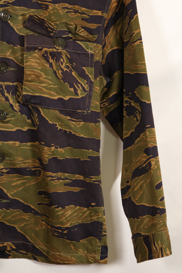 Real A-M Tiger Stripe Shirt Gold Tiger Derivative Pattern in good condition