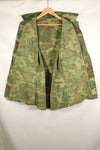 Circa 1966–67 | Estimated S-R | ERDL | Non-ripstop | Early print | Jungle fatigue jacket | Used