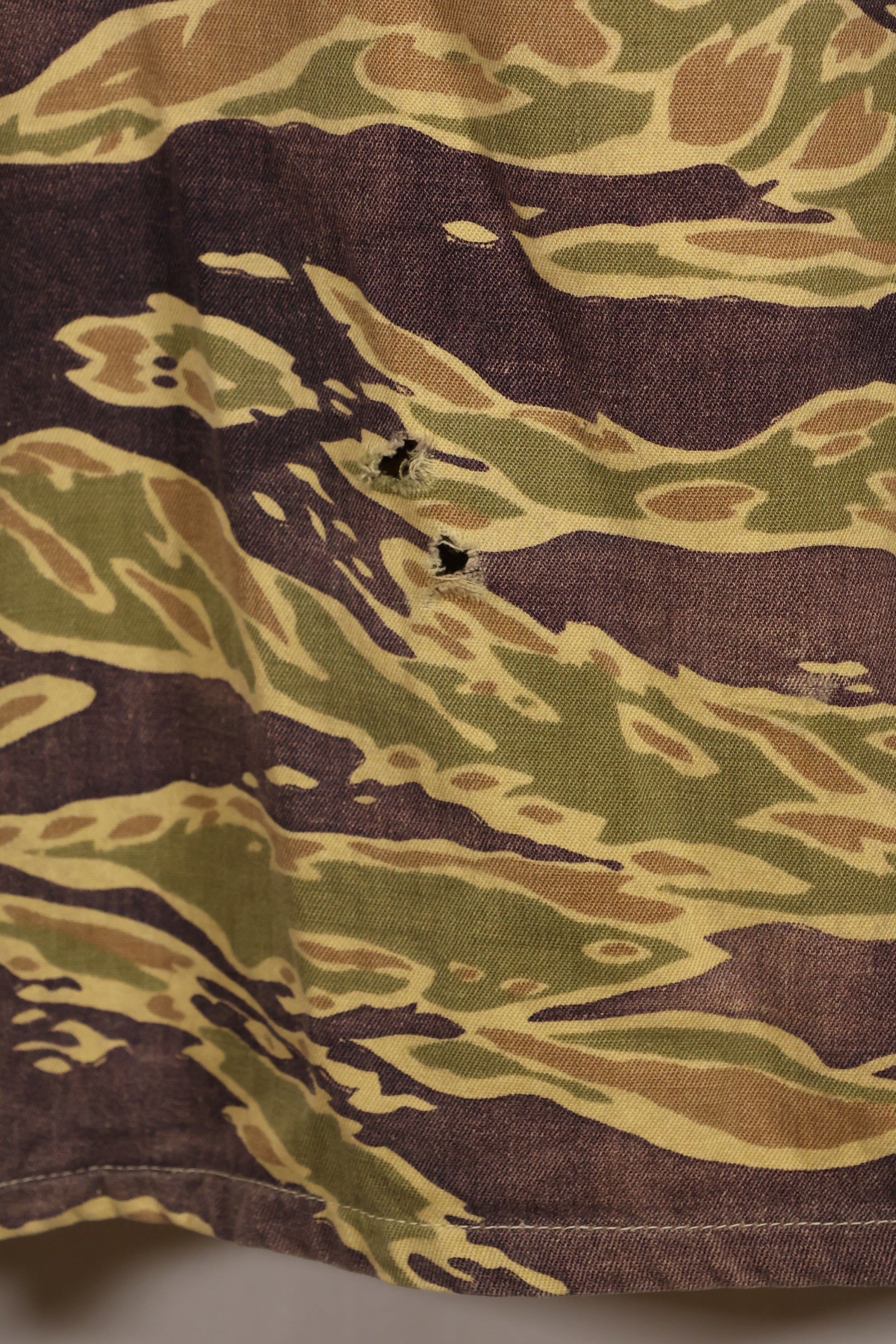 Real Late War Pattern US Size Tiger Stripe Shirt with Pocket Modification Used