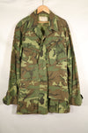 Circa 1967, M-L, ERDL, non-ripstop, early print, jungle fatigues jacket, used