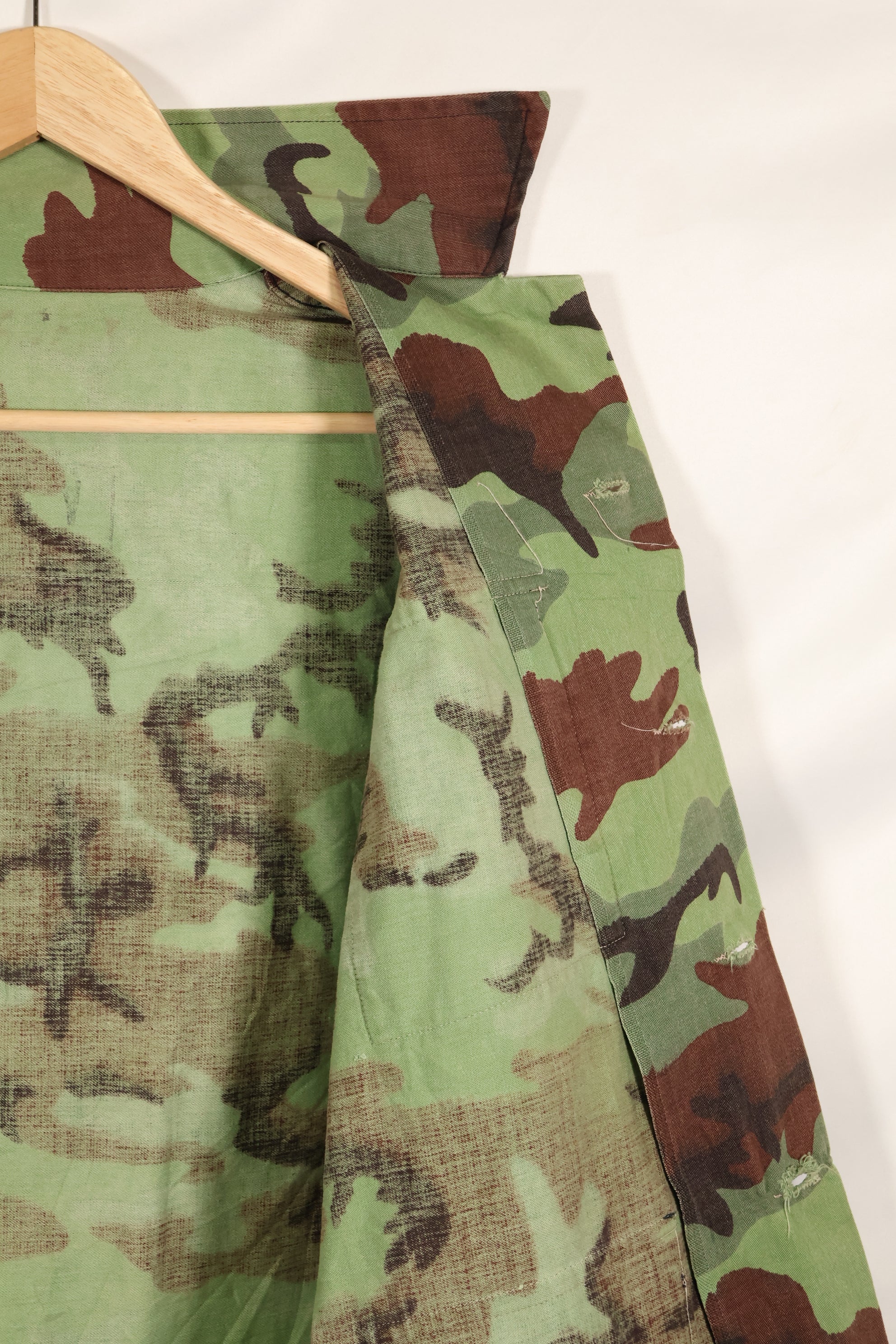 1960s US Army Advisor ARVN BDQ Ranger Shirt 4 Pockets Leaf Camouflage Shirt Used