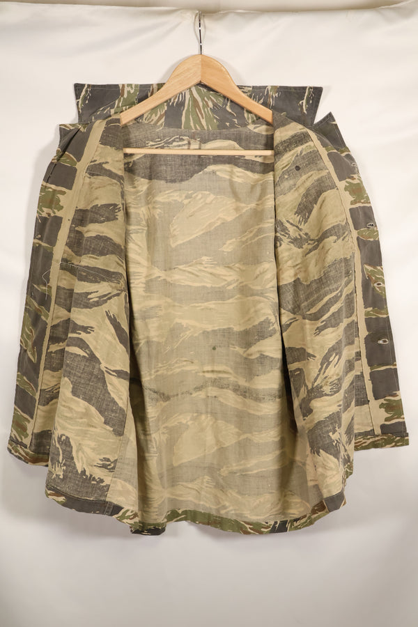 Estimated 1970s locally made tiger stripe short sleeve shirt, used.