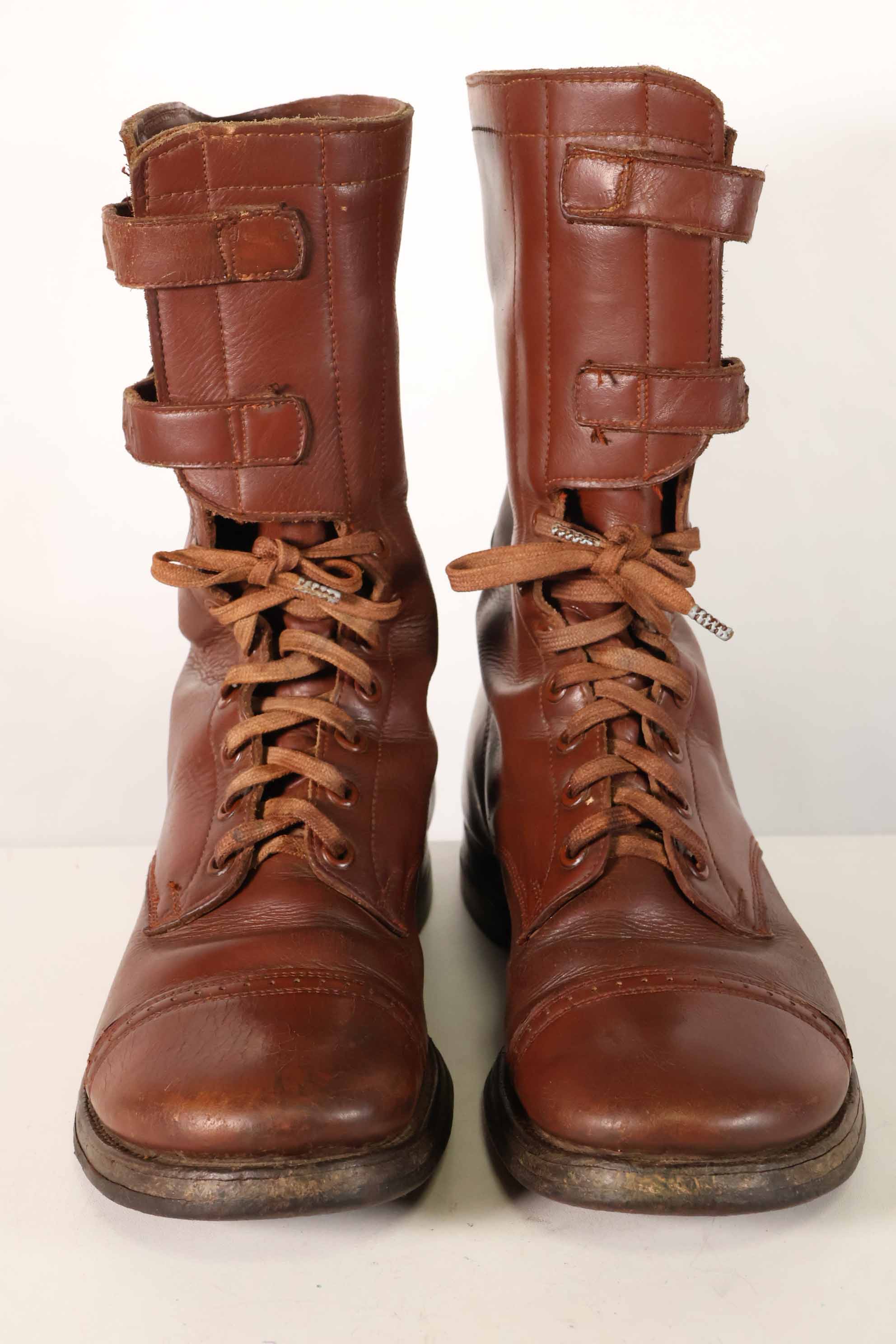 1940's U.S. Army M40 Cavalry shorts boots, 2 buckles, used, A