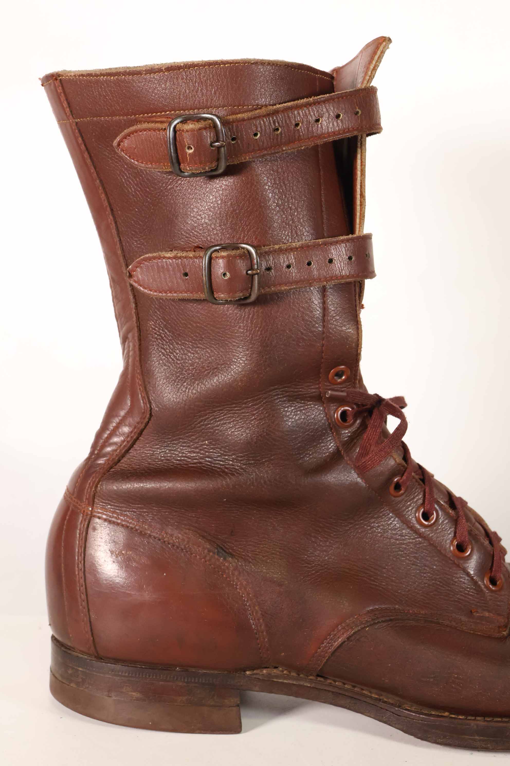 1940's U.S. Army M40 Cavalry shorts boots, 2 buckles, used, B