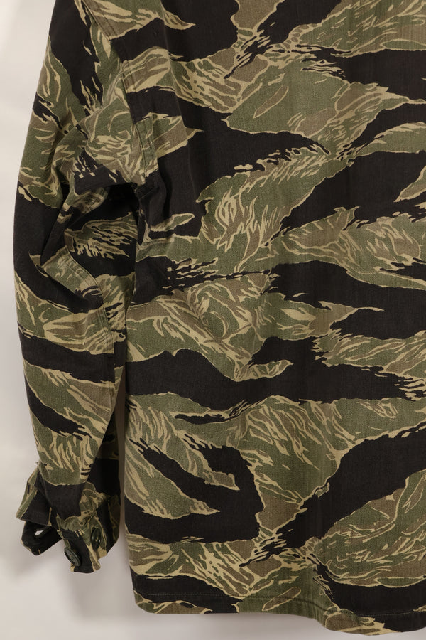Real Okinawa Tiger early jacket US-L size, mainland sewing, faded, rare size, good condition.