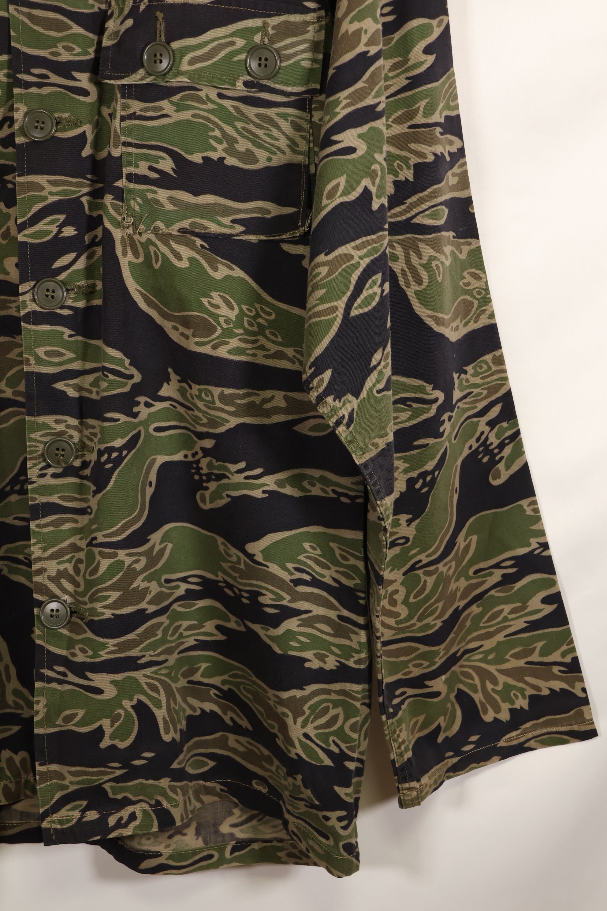 Actual Late War Pattern US-L Tiger Stripe Shirt, almost never used.