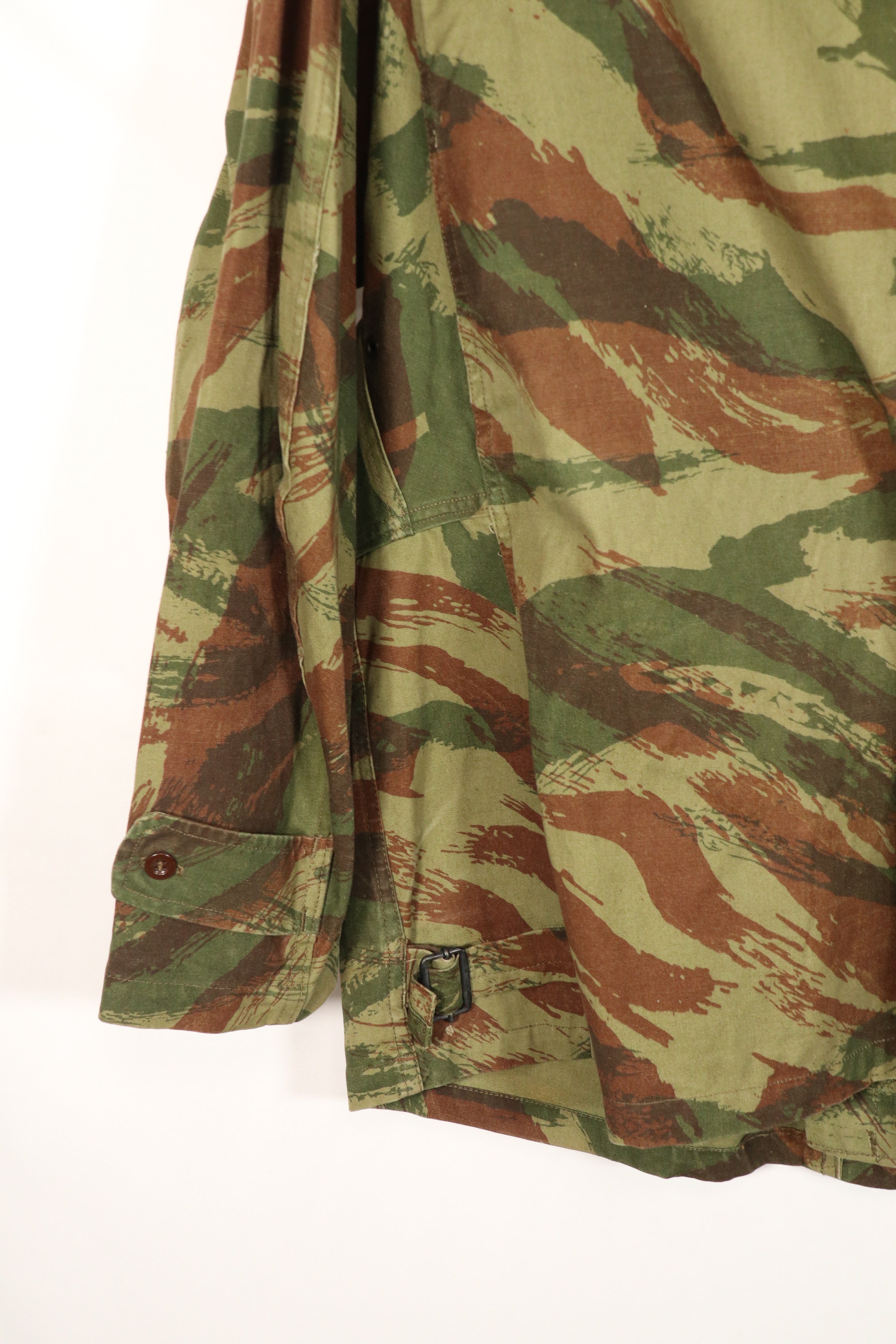 Real 1950s French Army Lizard Camouflage TAP 47/54 Airborne Jacket, almost unused.