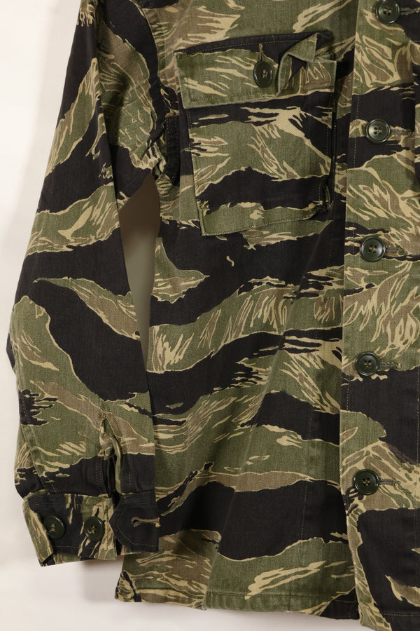 1960s A-M Okinawa Tiger Tiger Stripe Shirt Asian Cut in good used condition