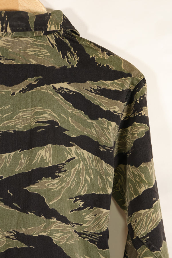 1960s A-M Okinawa Tiger Tiger Stripe Shirt Asian Cut in good used condition