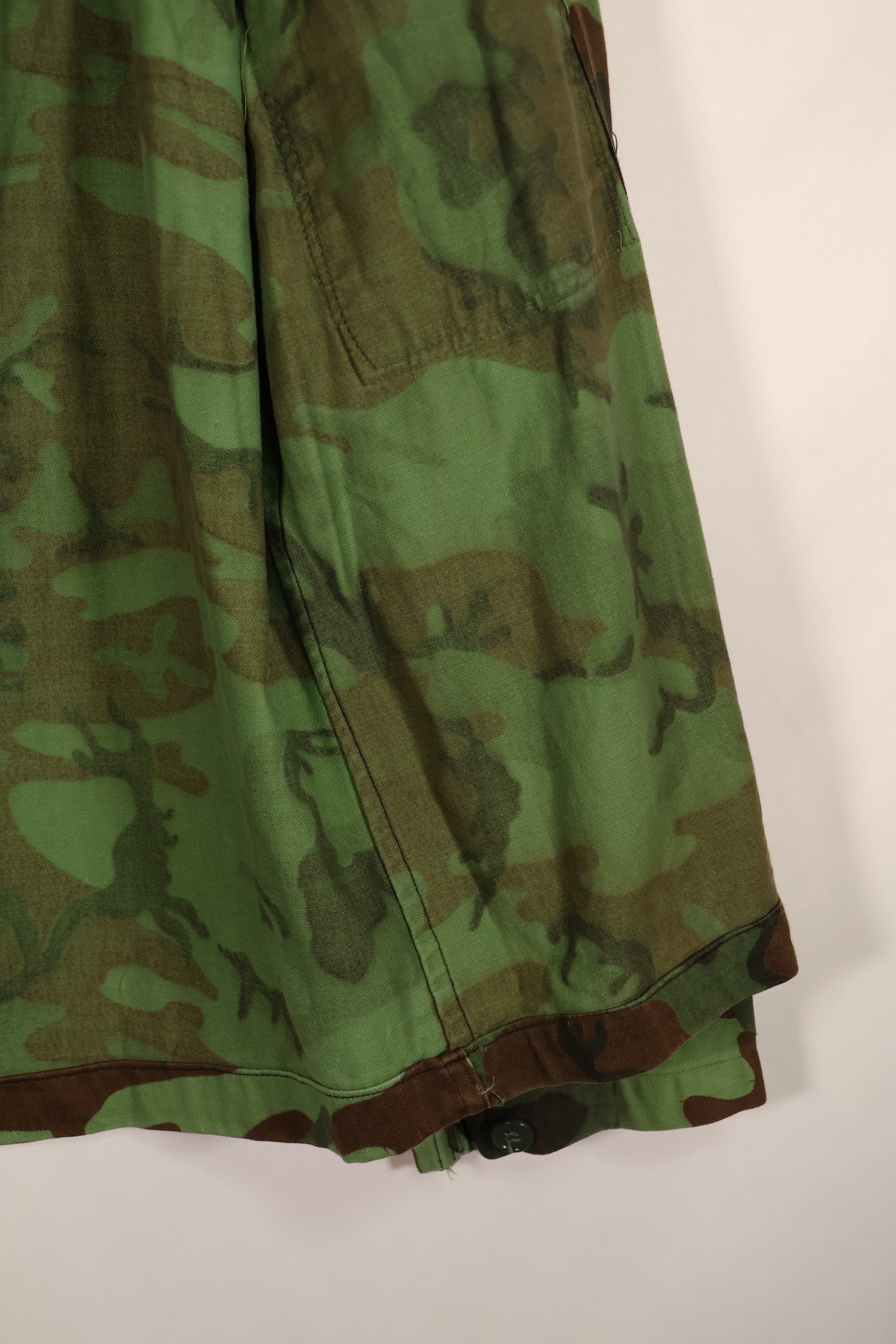 Real South Vietnamese Army Ranger Airborne Division ARVN Leaf Camouflage, good condition, used.