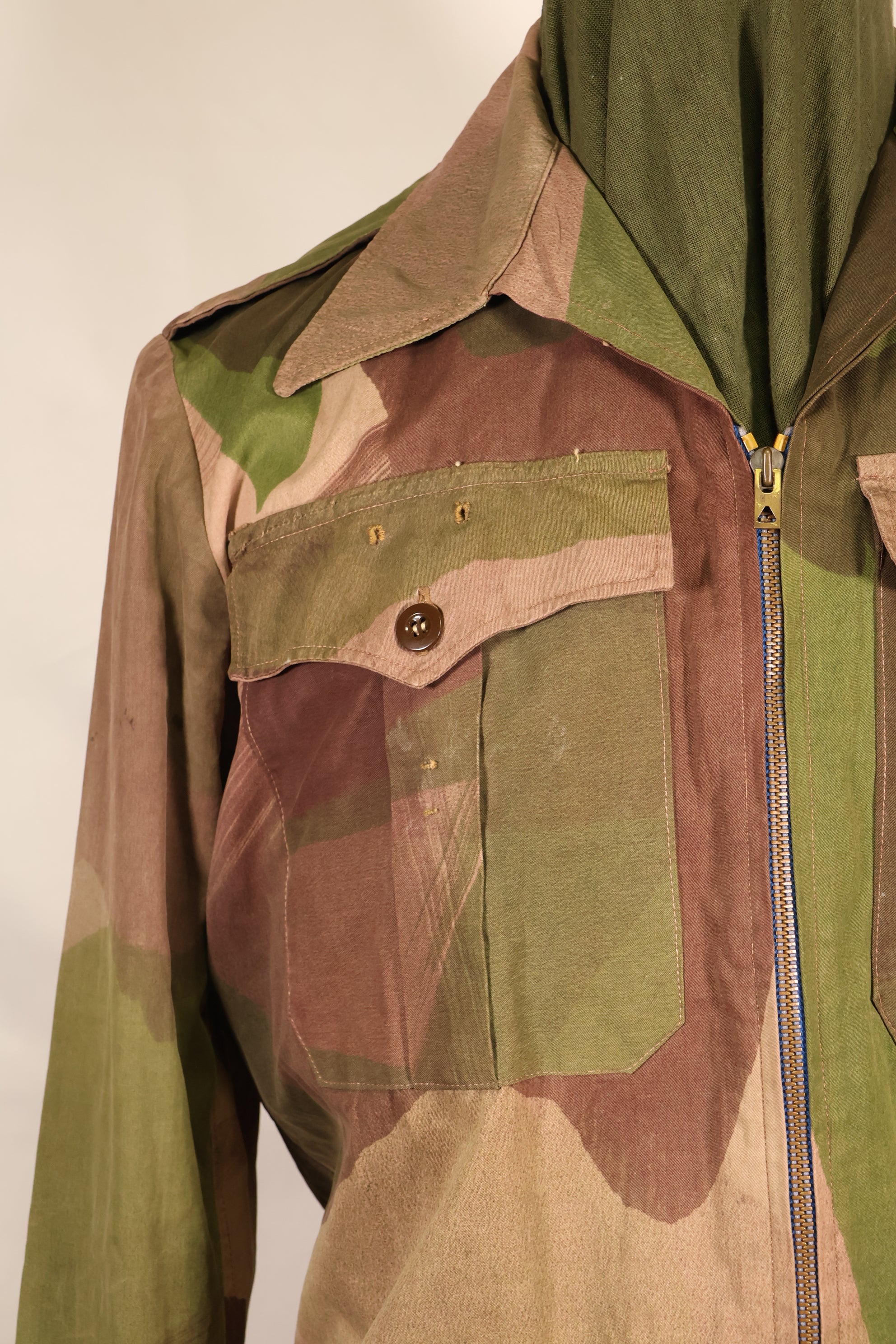 Late 1940s–Early 1950s: French Army Airborne Troops (TAP), Indochina War, Officer’s Privately Procured “Windproof” Camouflage Set