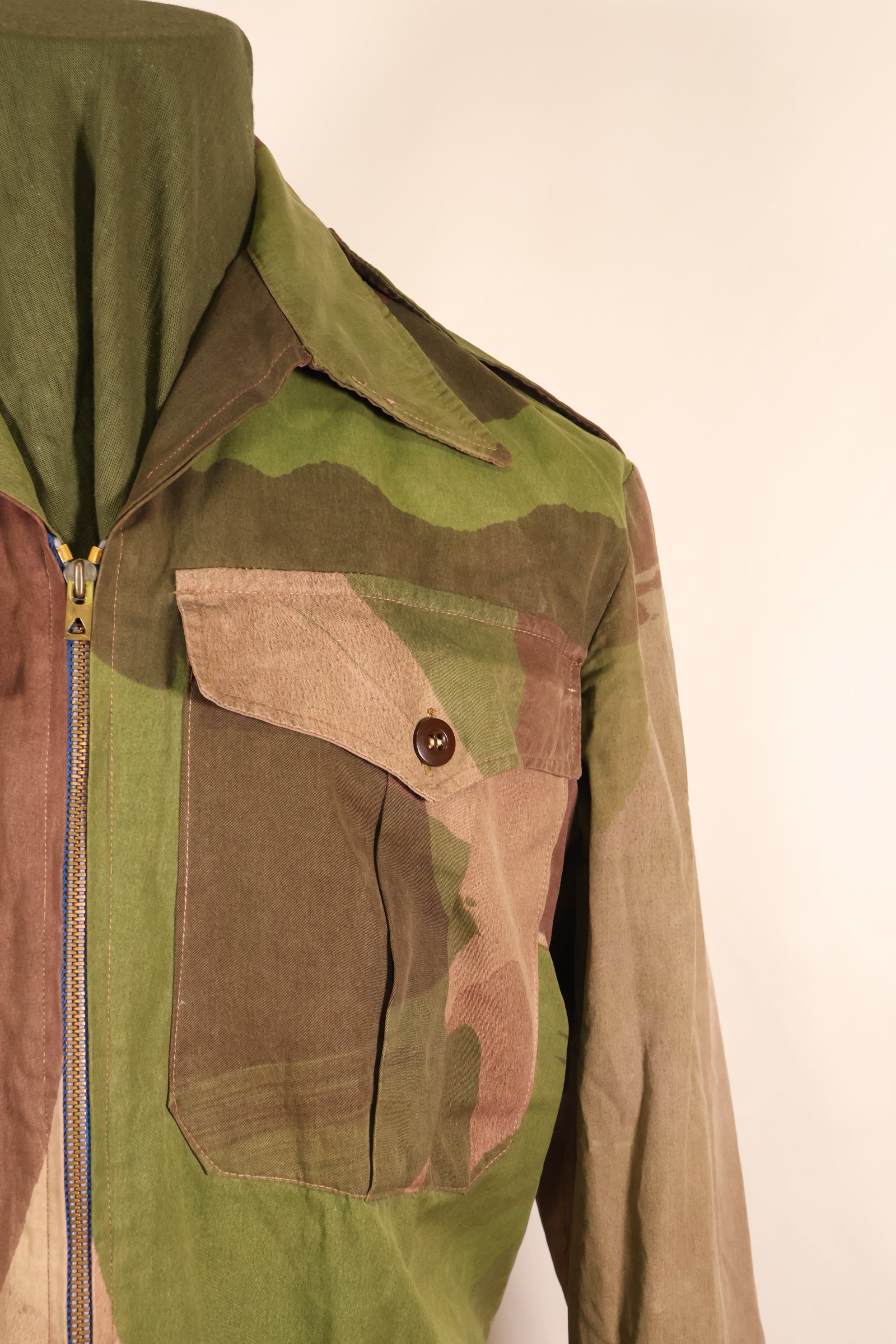 Late 1940s–Early 1950s: French Army Airborne Troops (TAP), Indochina War, Officer’s Privately Procured “Windproof” Camouflage Set