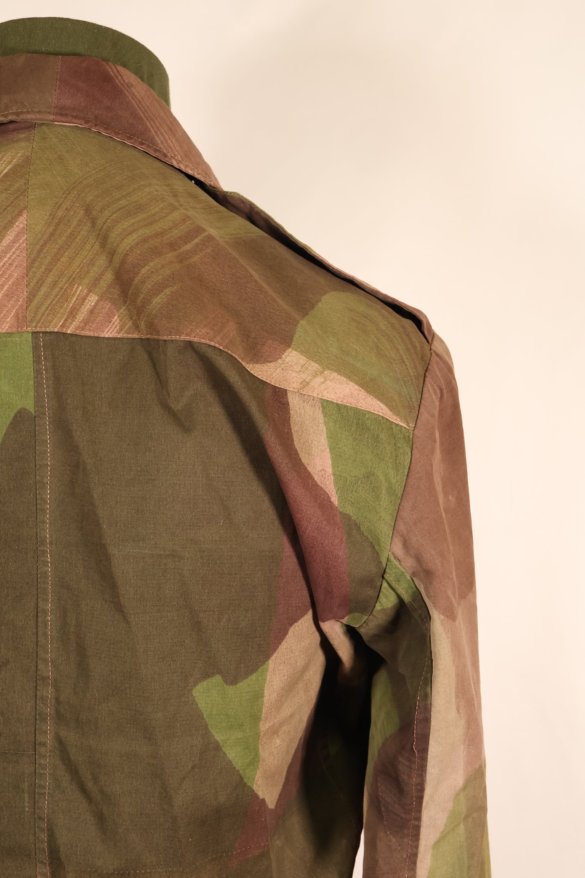 Late 1940s–Early 1950s: French Army Airborne Troops (TAP), Indochina War, Officer’s Privately Procured “Windproof” Camouflage Set