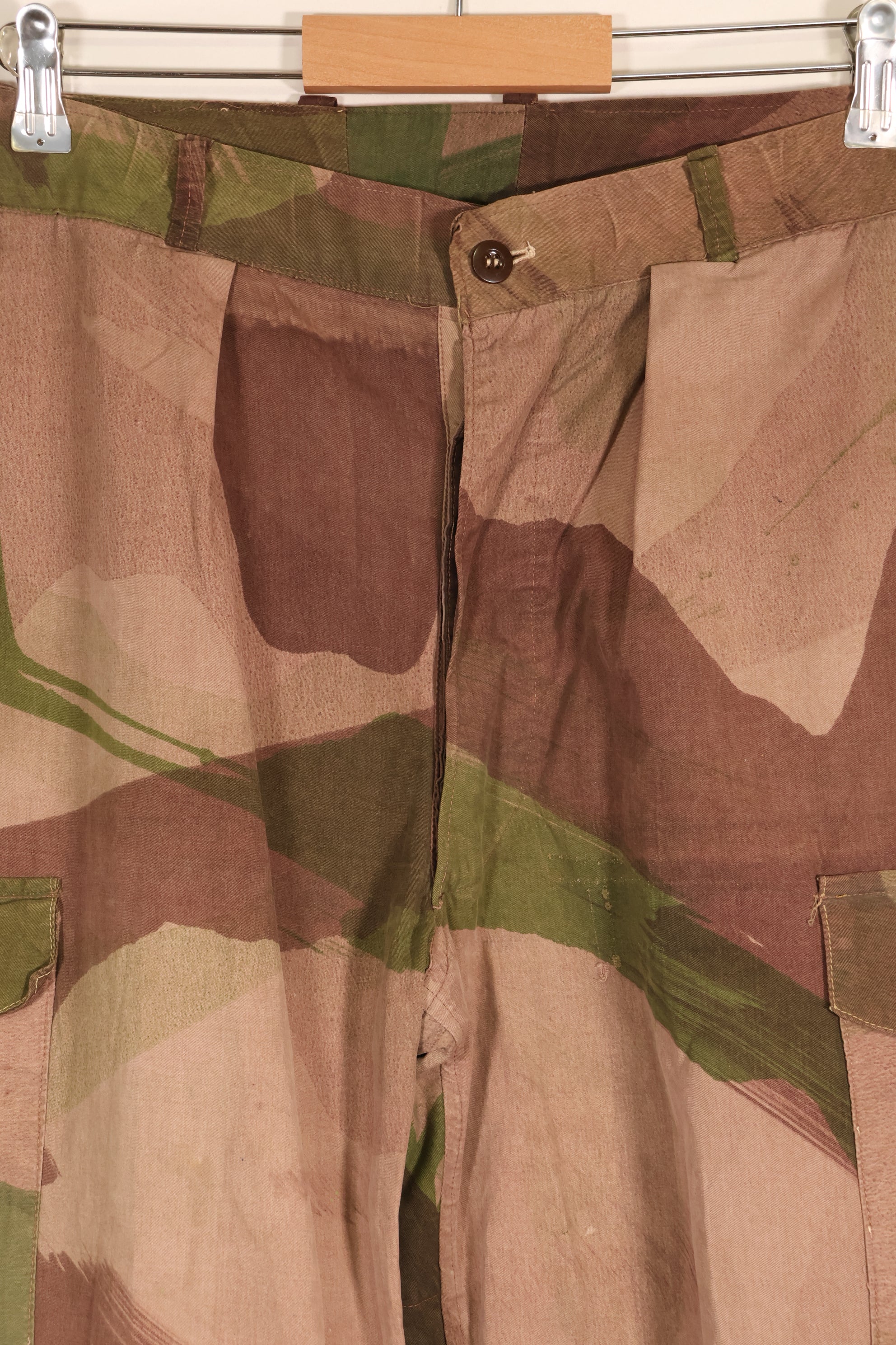 Late 1940s–Early 1950s: French Army Airborne Troops (TAP), Indochina War, Officer’s Privately Procured “Windproof” Camouflage Set