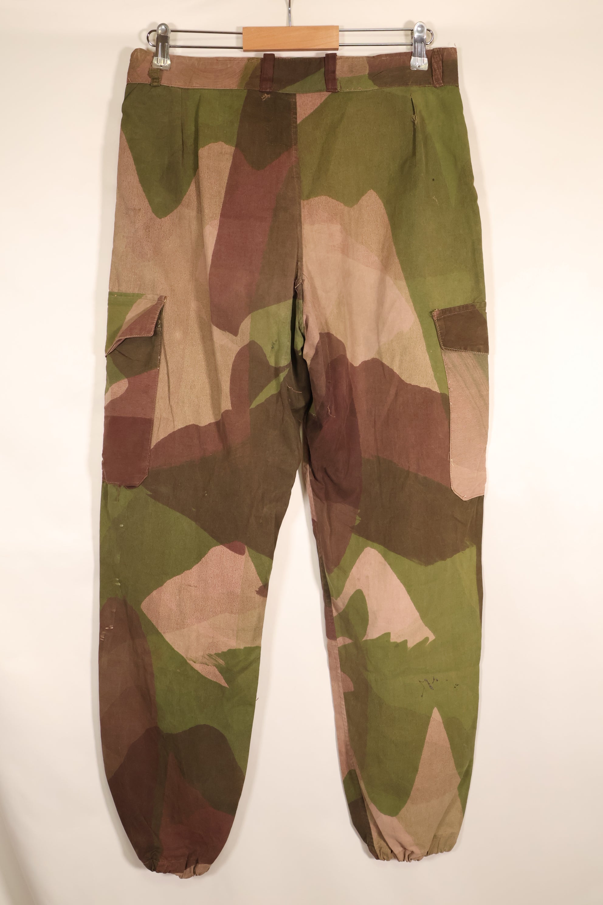 Late 1940s–Early 1950s: French Army Airborne Troops (TAP), Indochina War, Officer’s Privately Procured “Windproof” Camouflage Set