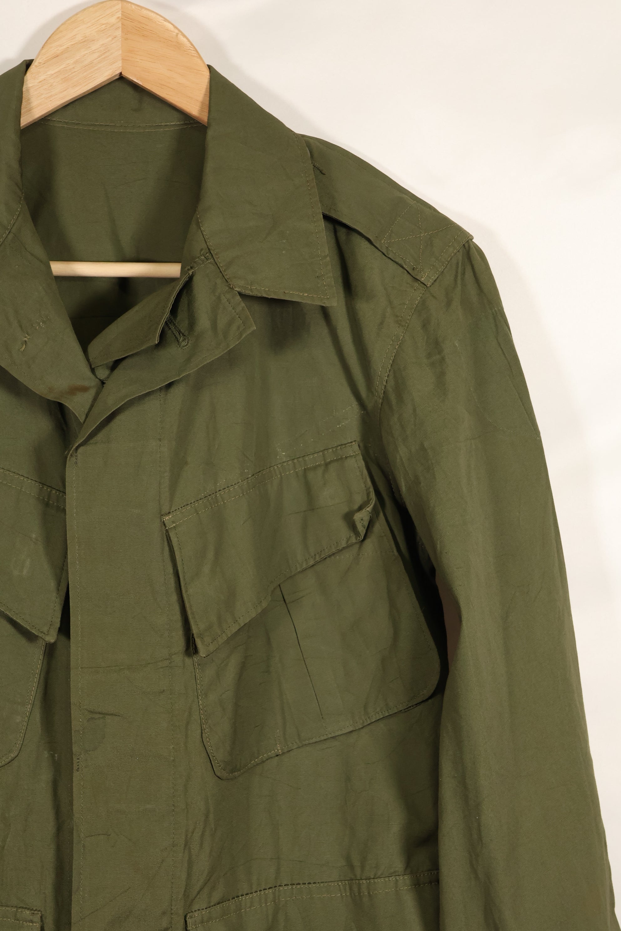 Circa 1965-1966 2nd Model Jungle Fatigue Jacket in good condition, missing size tag.