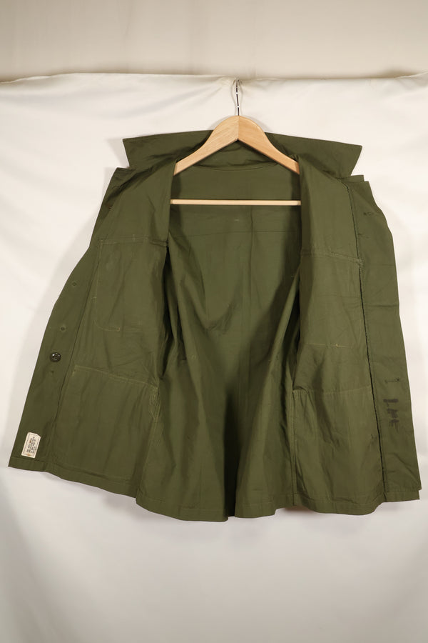 Circa 1965-1966 2nd Model Jungle Fatigue Jacket in good condition, missing size tag.