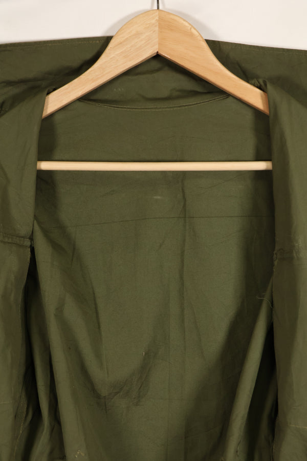 Circa 1965-1966 2nd Model Jungle Fatigue Jacket in good condition, missing size tag.