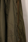Early 1950s MEDIUM M51 Field Parka with coyote hood, used.