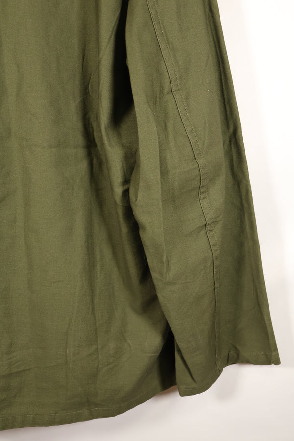 1950年代後半　MEDIUM　アメリカ軍　初期型　OG-107　ユーティリティシャツ　テープ初付　中古品